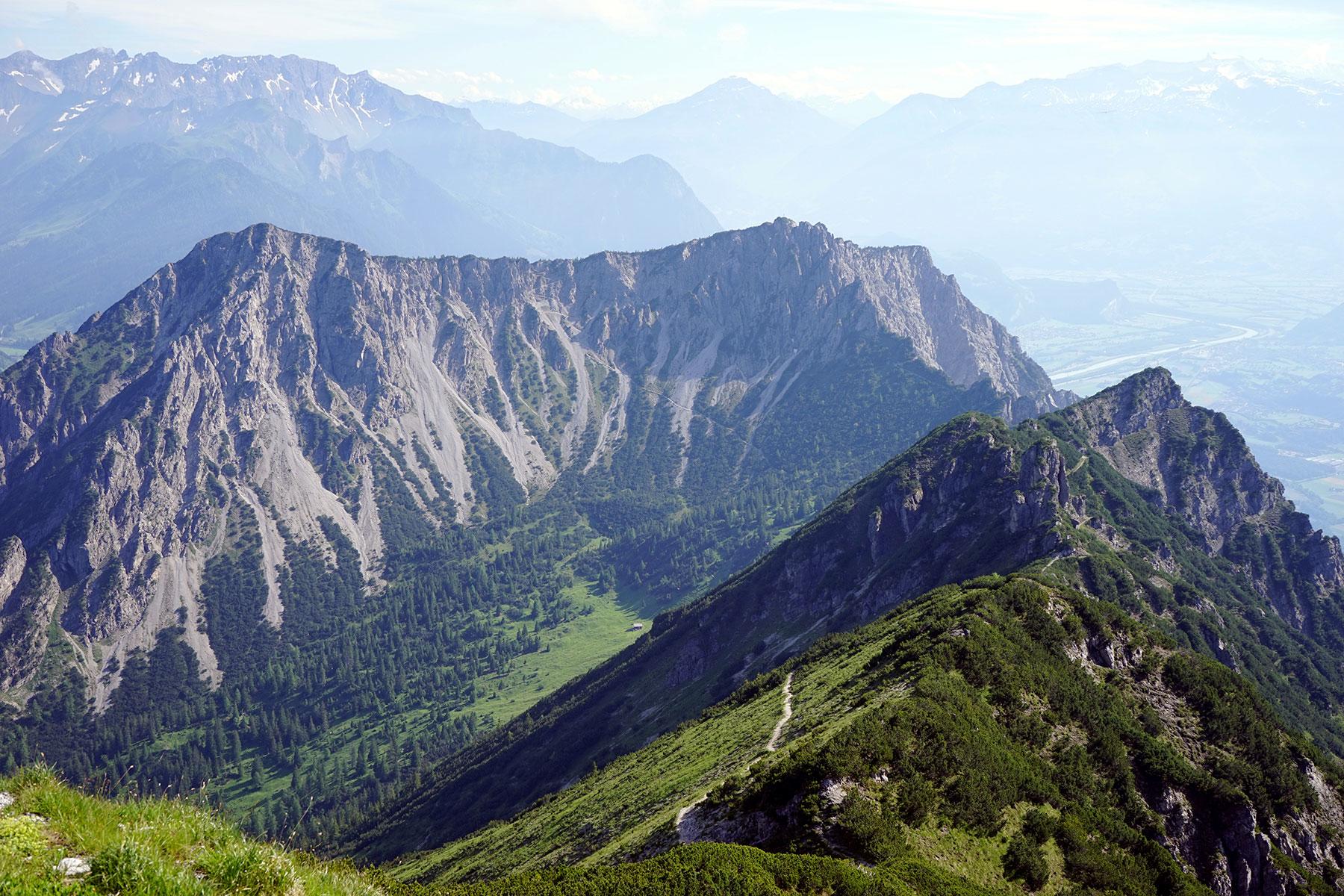 DistanceHiking_ViaAlpina_01