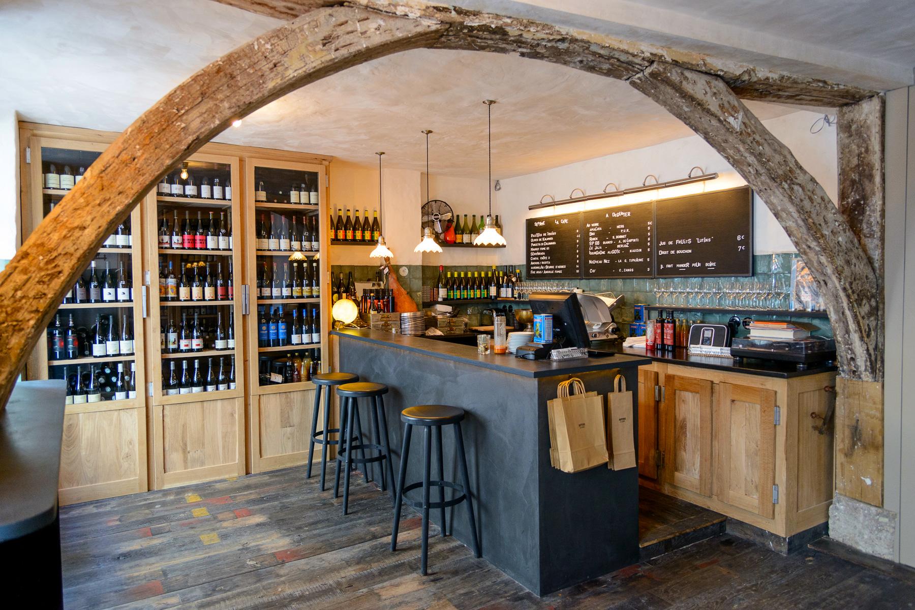 16 Best Wine Bars In Paris