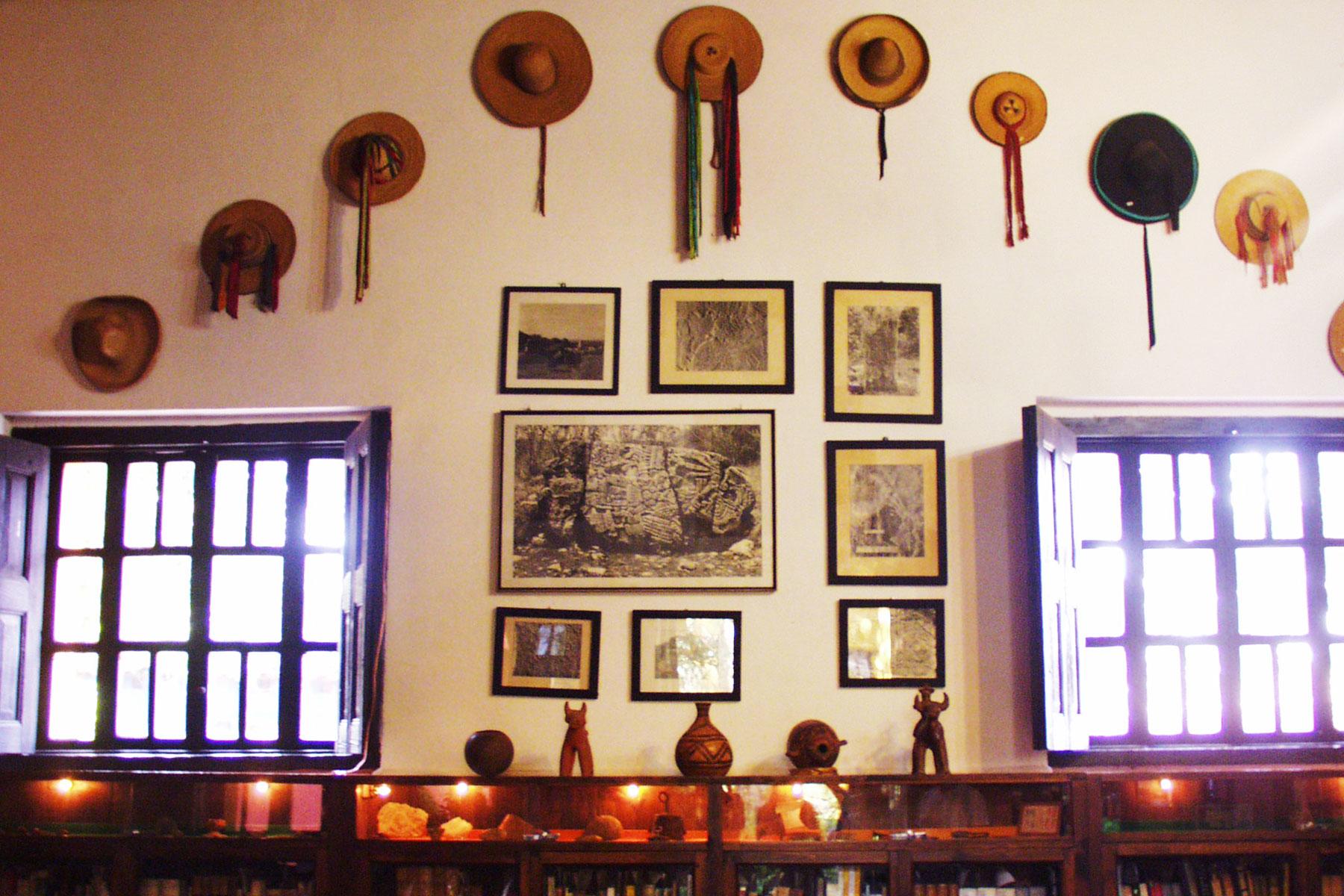 Mexico-On-A-Budget-San-Cris-Na-Bolom-02