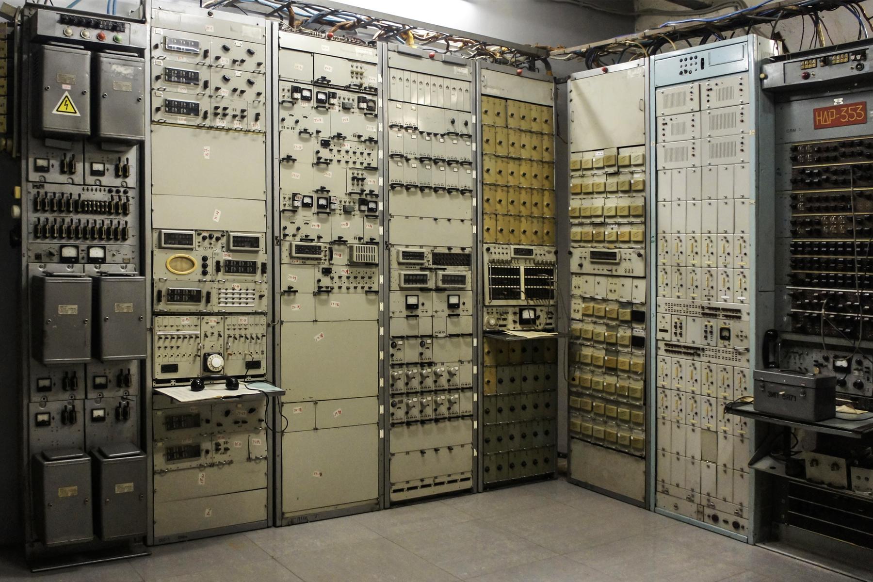 Top-Secret-Bunkers-Bunker42-3