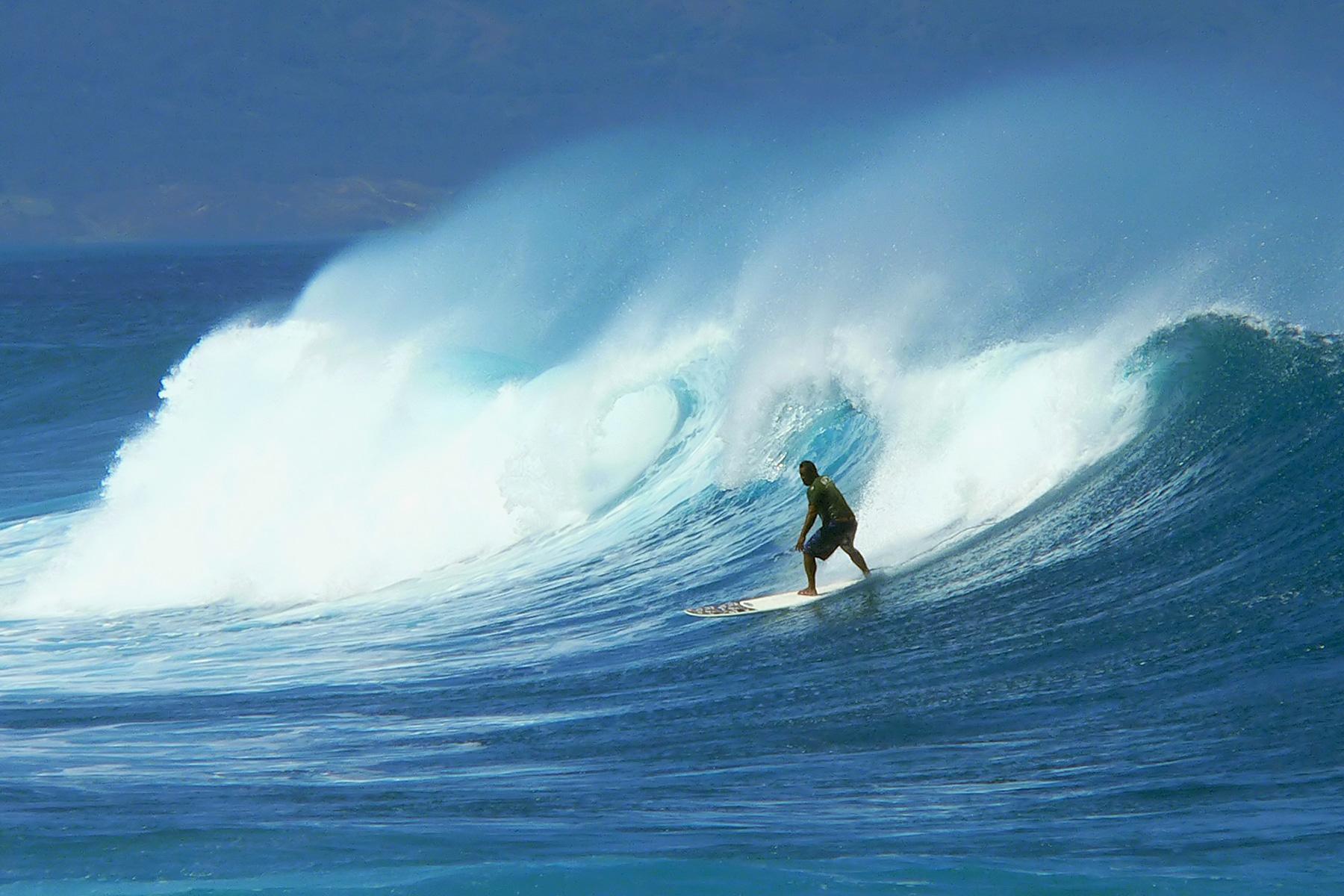 Ultimate-Maui-Slide8-Big-Wave-Surfers