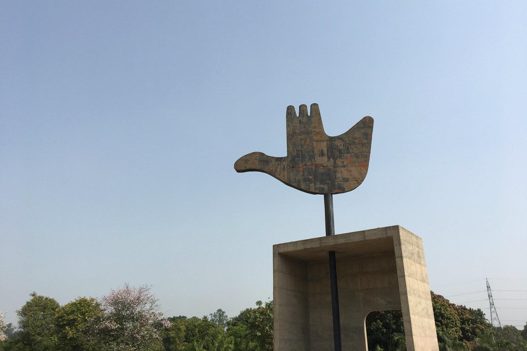 chandigarh-open-hand