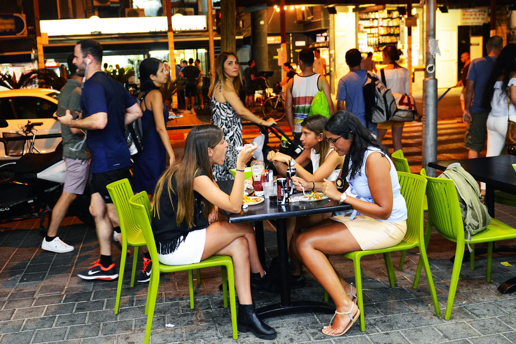 Best-Shwarma-In-Tel-Aviv-Yashka-Shawarma