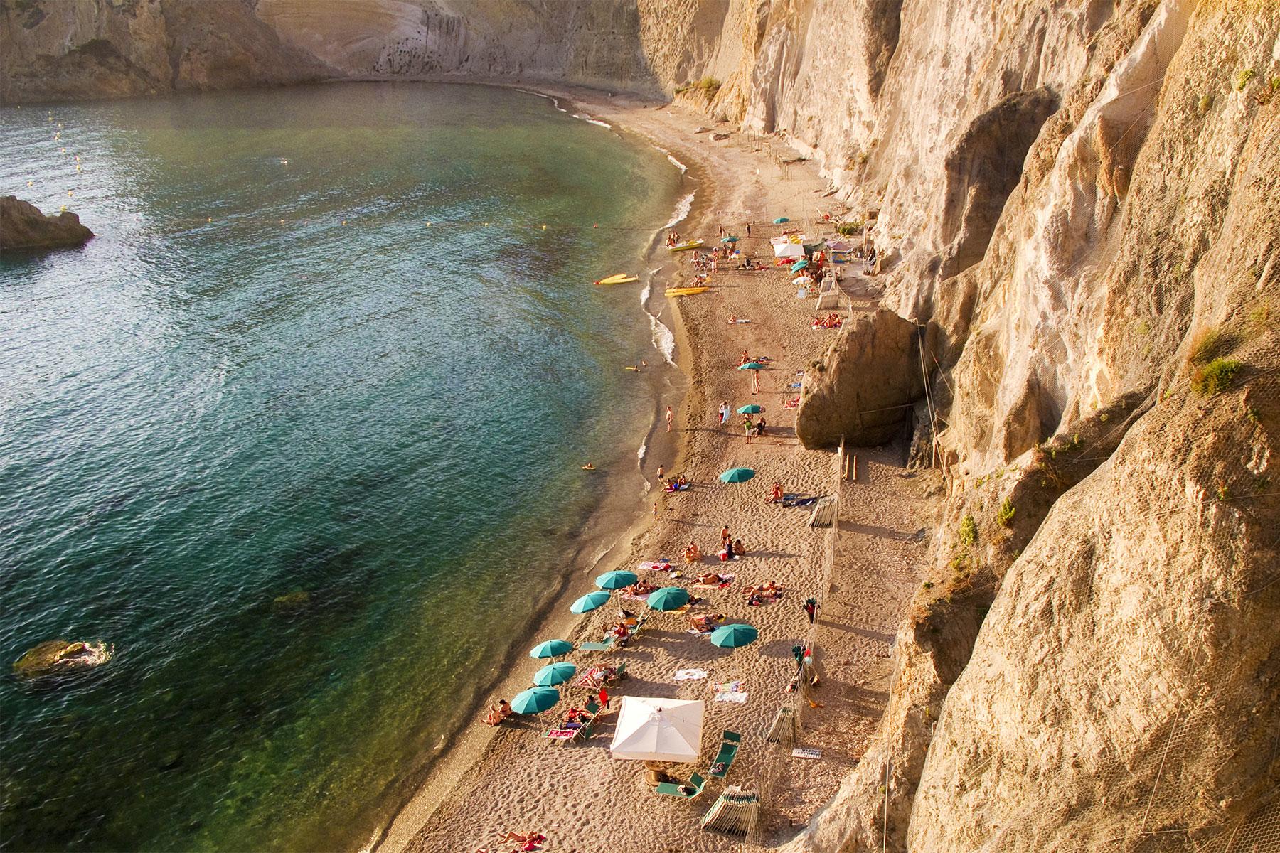Italian-Beaches-Ponza-2