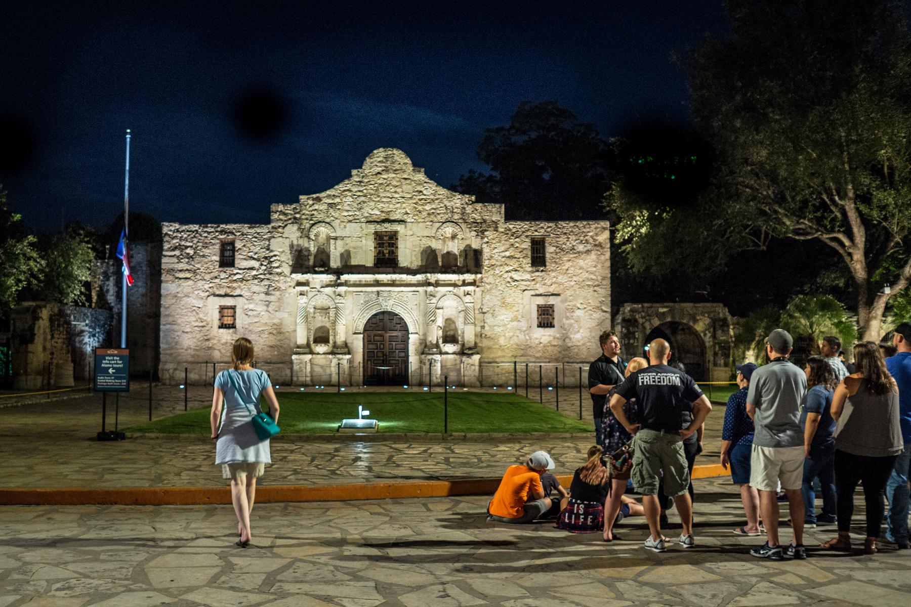 San-Antonio-Things-To-Do-Ghost-Tour-1