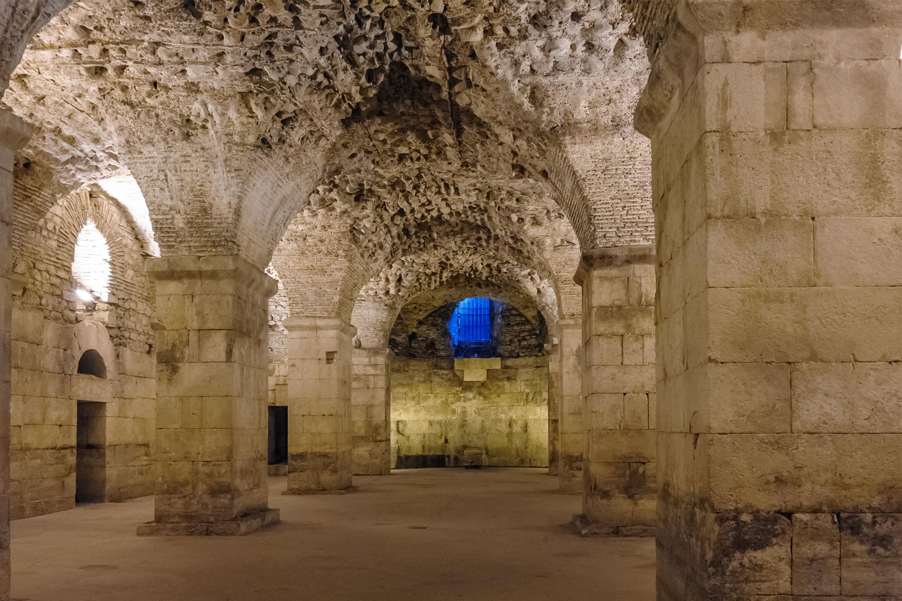 UTR-Split-Palace-Basement