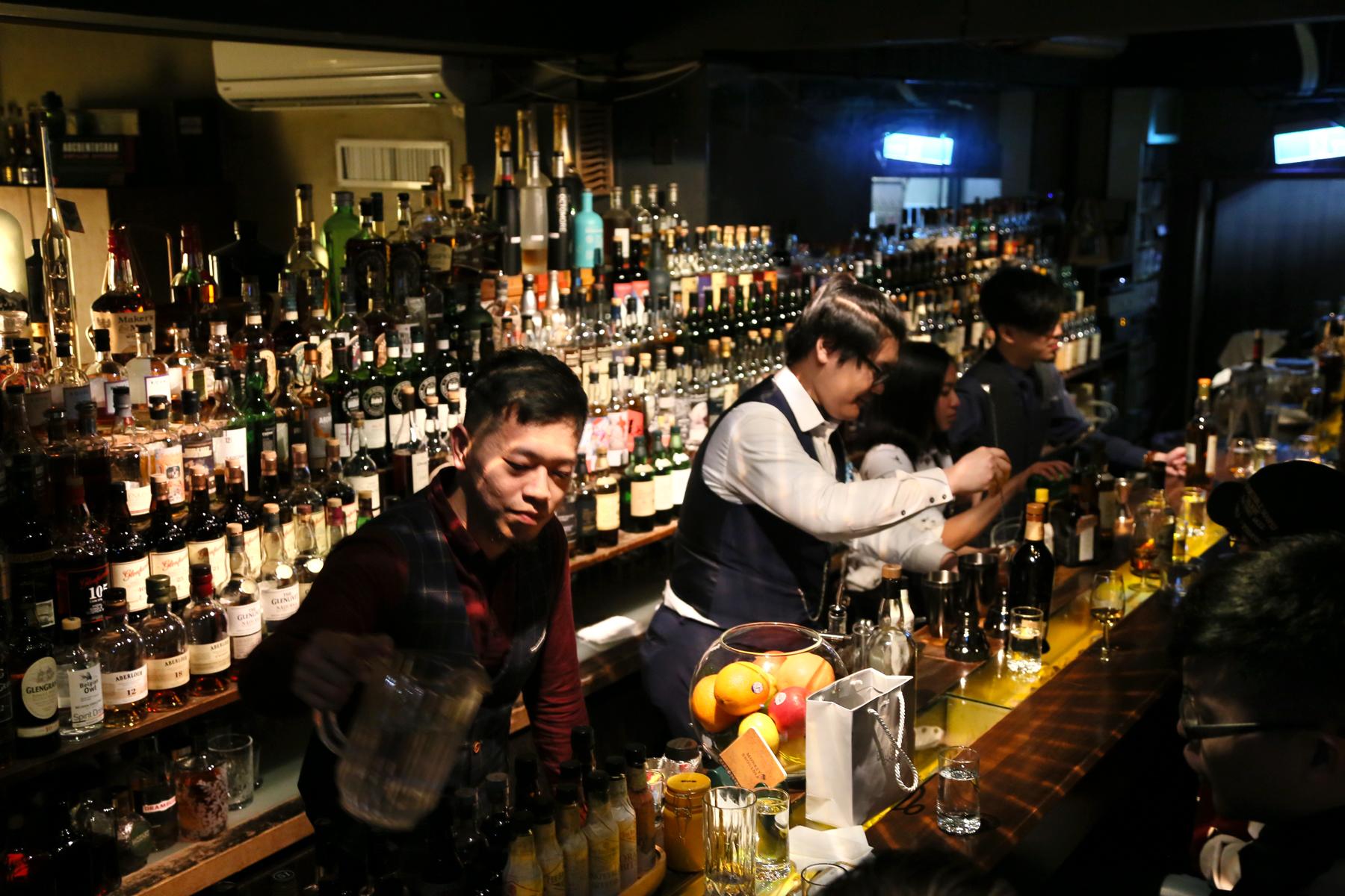 Where-To-Drink-Taipei-Larriere-Cour-1