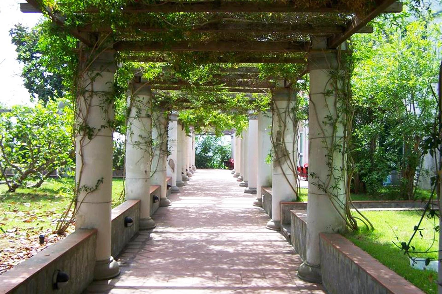 Magical-Ischia-Villa-Arbusto-Museum-01