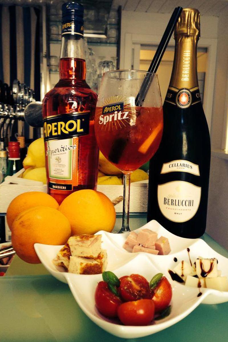 reasons-to-visit-tropea-AL-MIGLIARSE-COCKTAIL-BAR-1