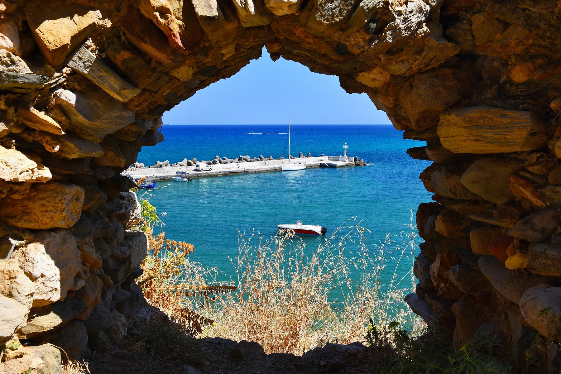 Greece-Best-Beaches-Panormos-Skopelos-Sporades