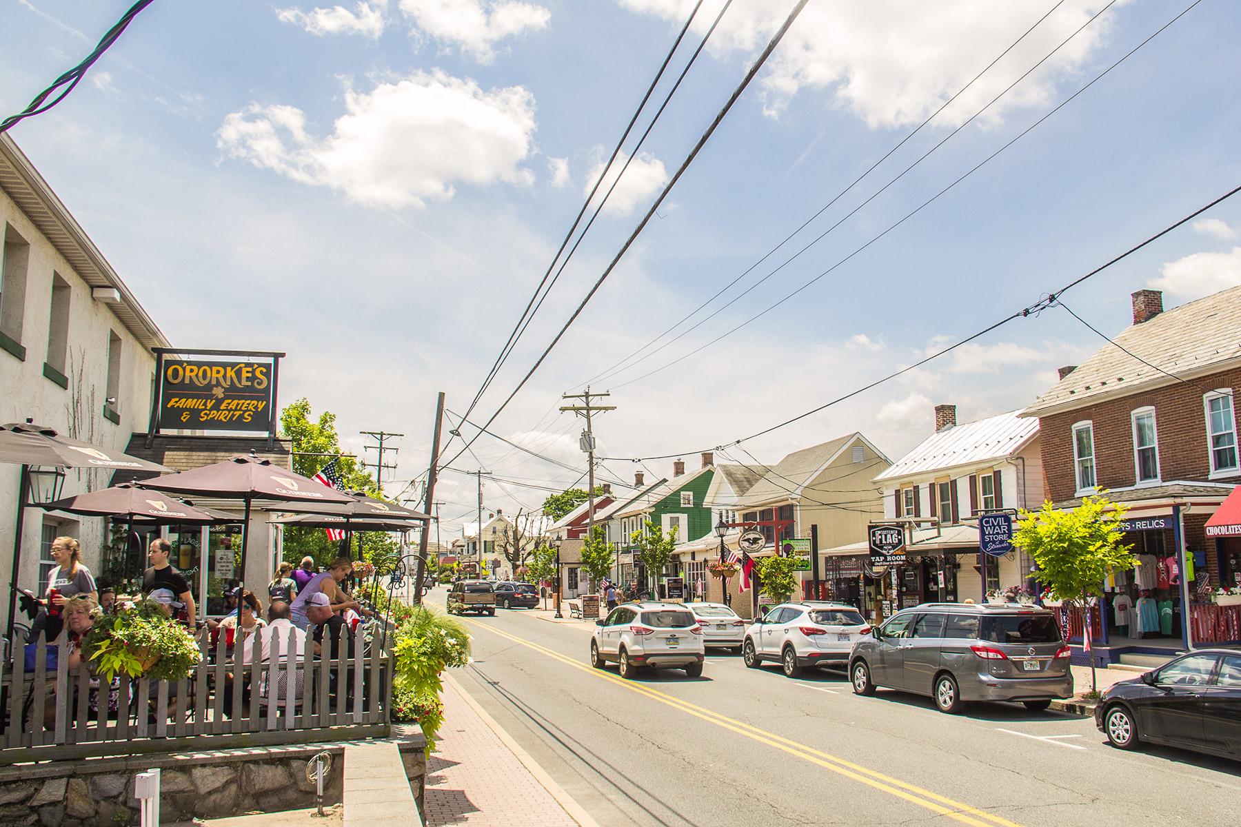 Main-Streets-America-Steinwehr-Ave-Gettysburg-Pennsylvania