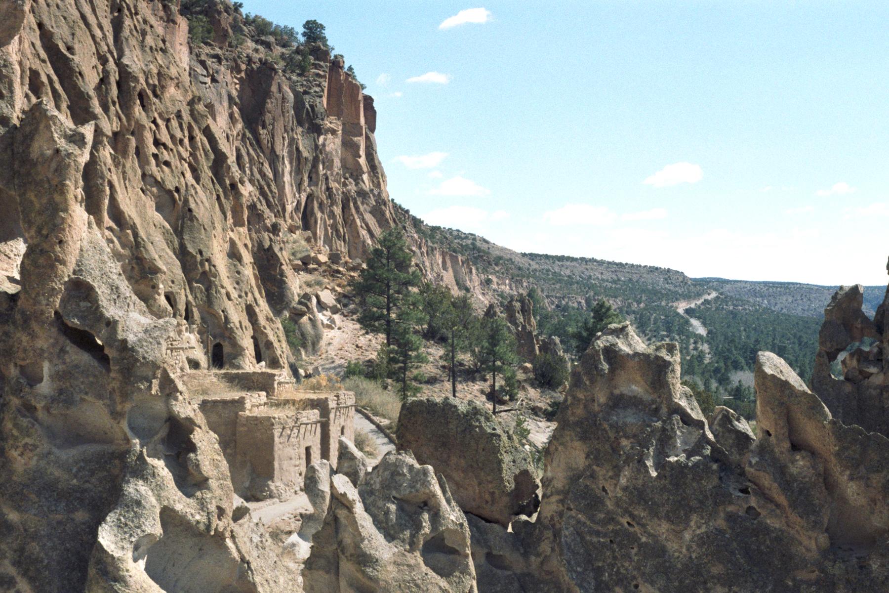 Ancient-Sites-New-Mexico-Puye-Cliff-Dwellings-1