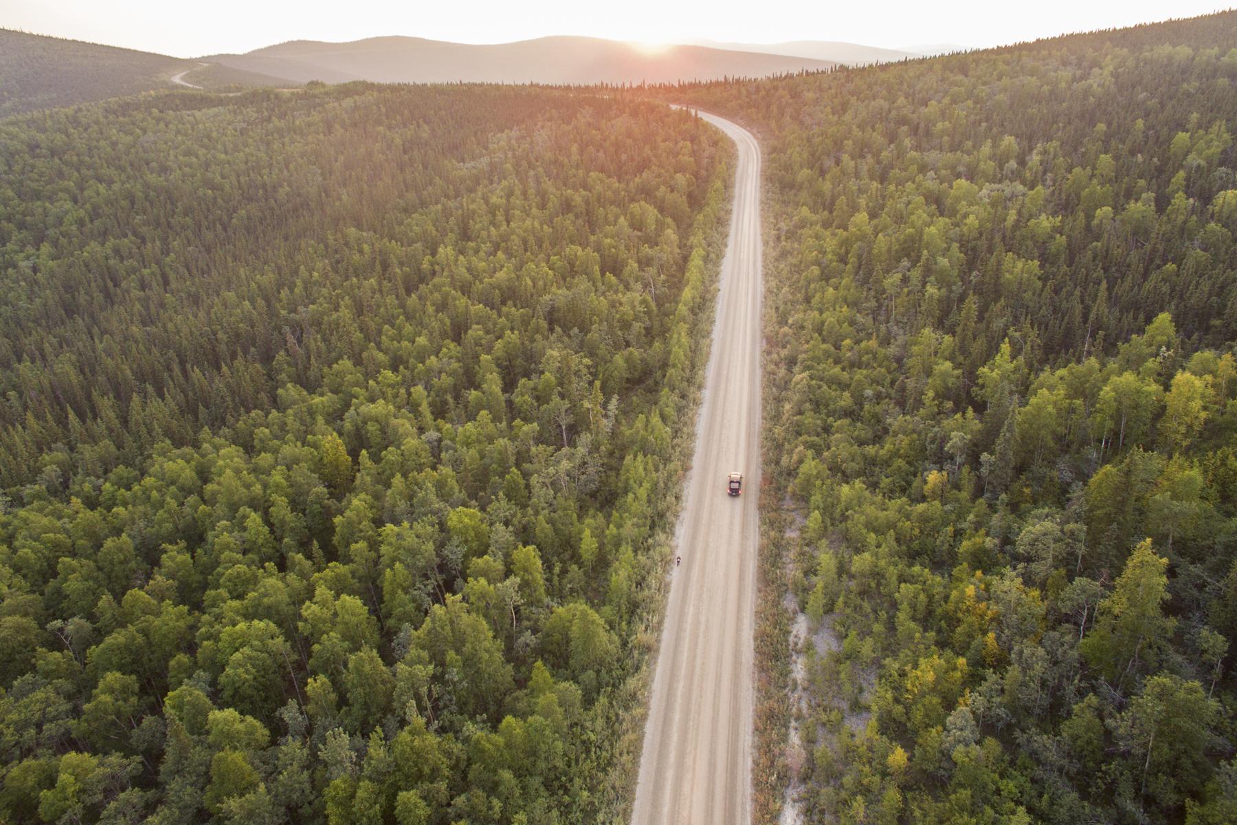 Go-Wild-Yukon-Territory-Drive-On-Top-Of-The-World-1