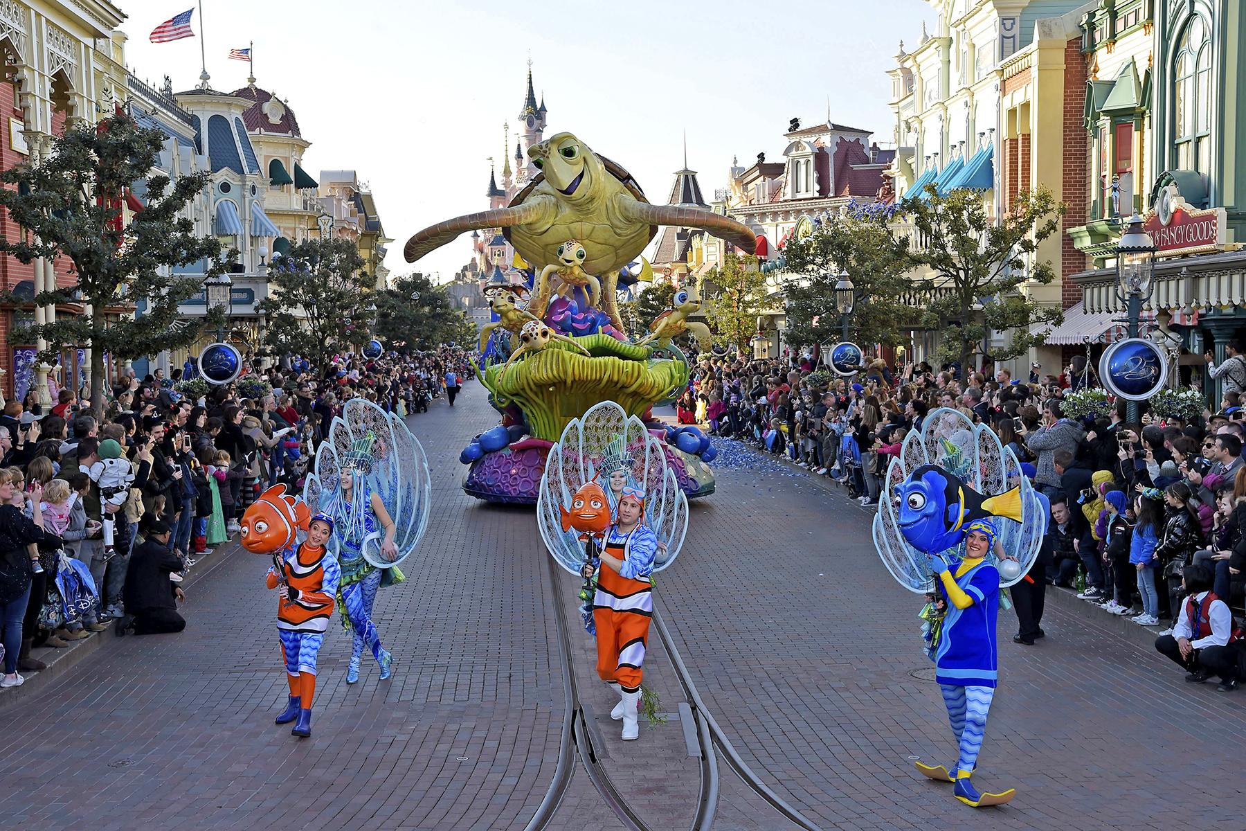 Best Things to Do and See at Disneyland Paris