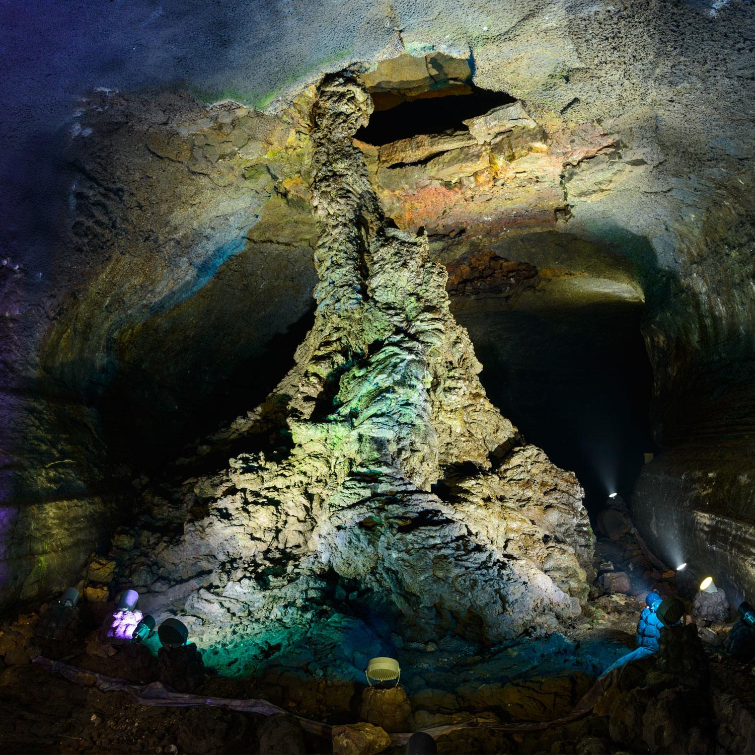 Jeju-Cave-1