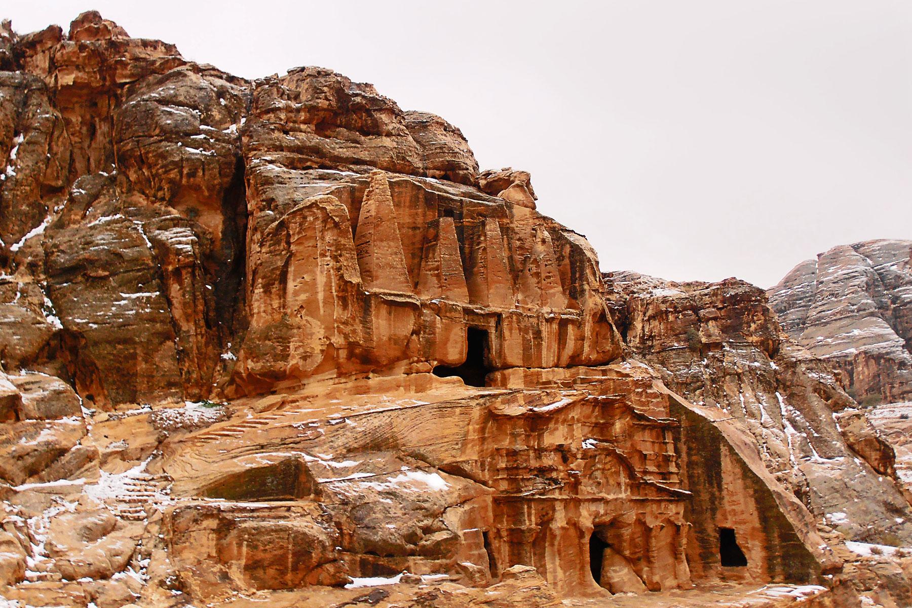 20-Petra-101-When-Should-I-Visit-dreamstime_xl_40960912