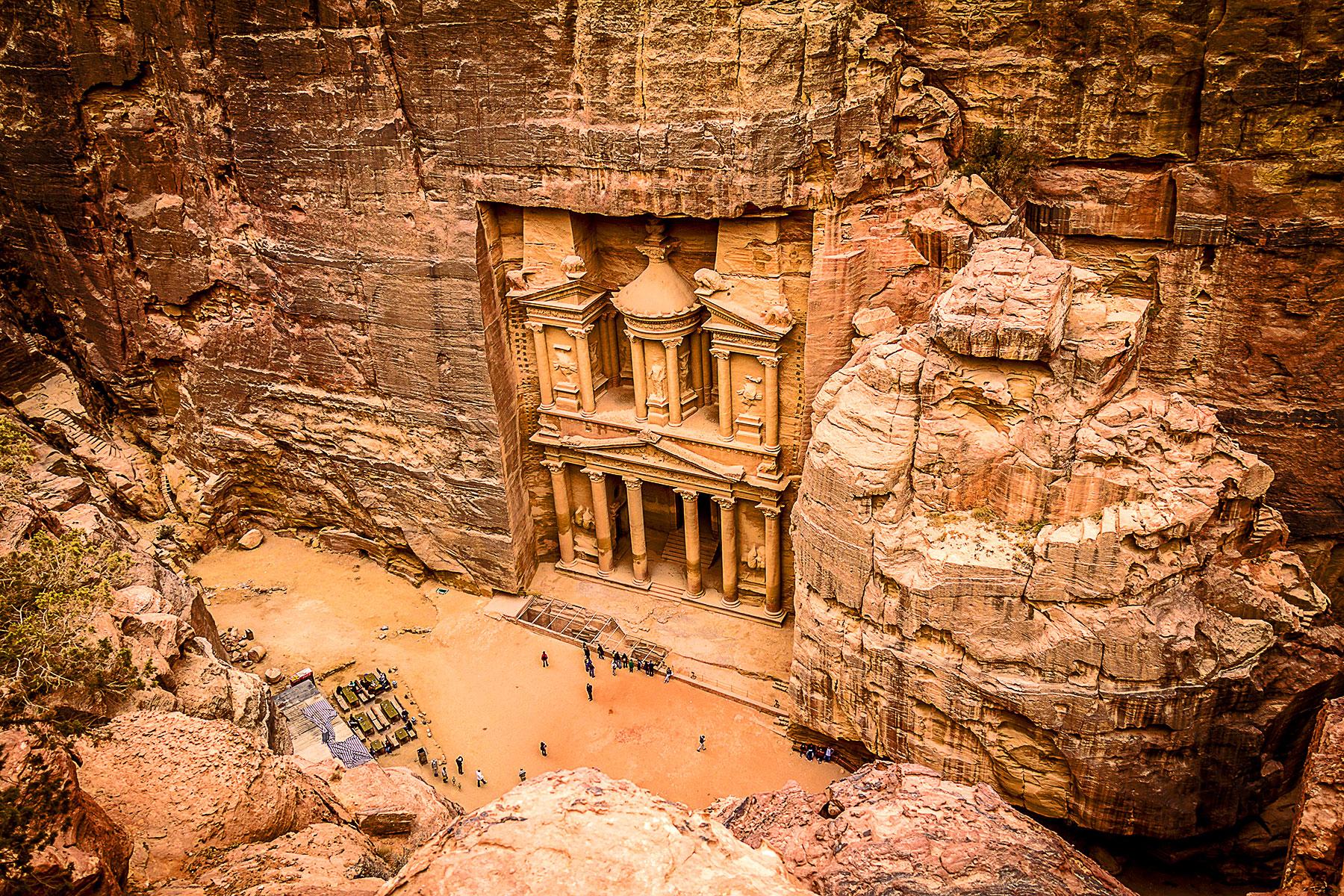 8-Petra-101-Best-Photo-02-shutterstock_188863790