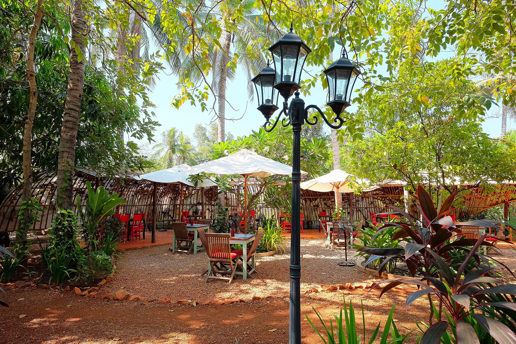 Need-To-Know-Cambodia-Siem-Reaps-Pub-Street