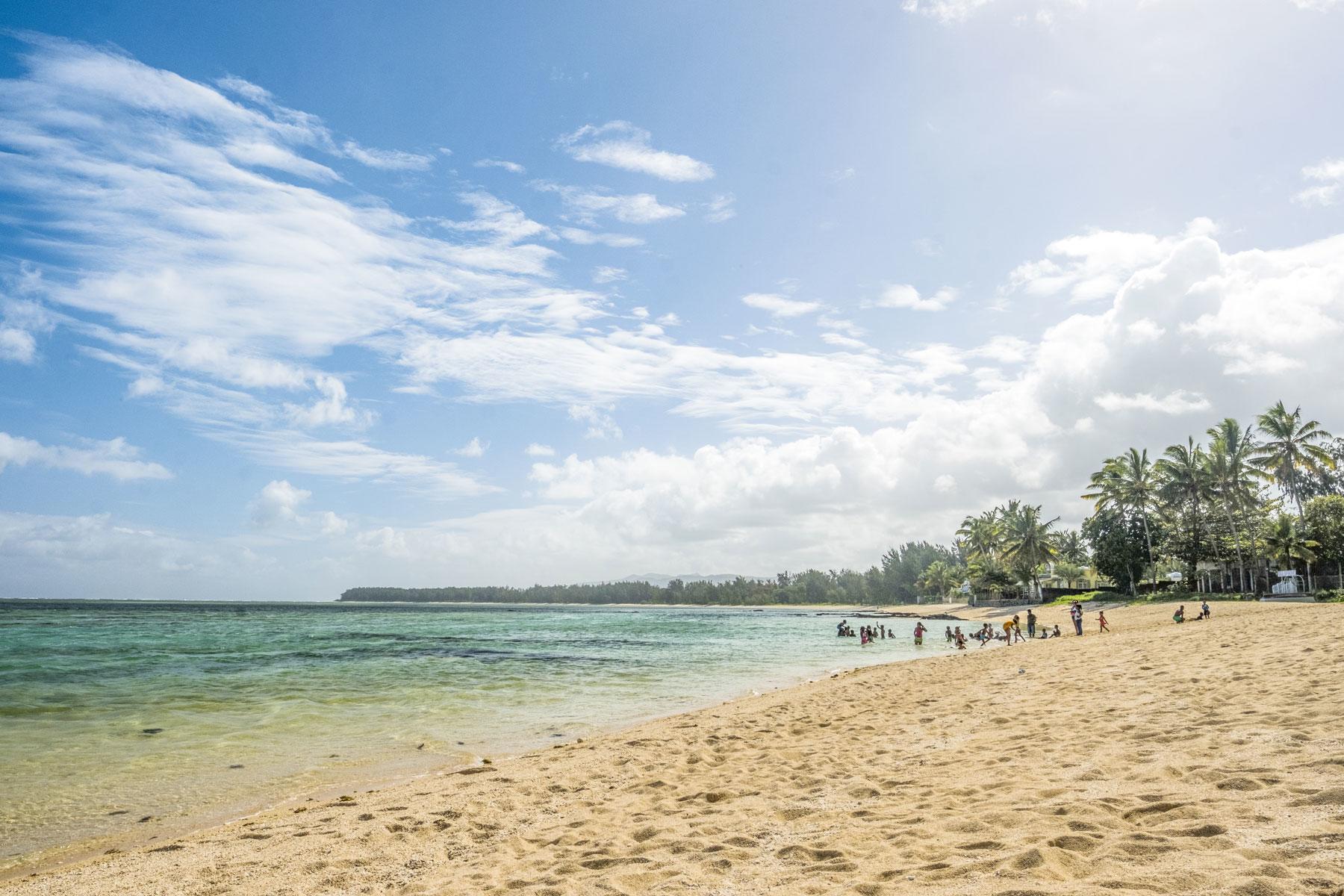 02_Mauritius_Beaches_Riambel_shutterstock_693734827