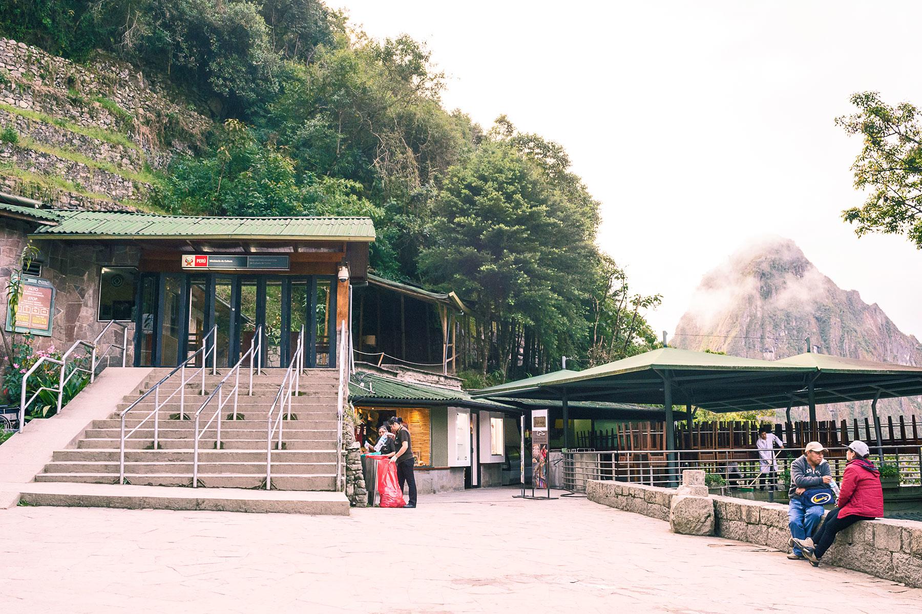 7_MachuPicchu101_HowDoIGetTickets_shutterstock_1131895274_1