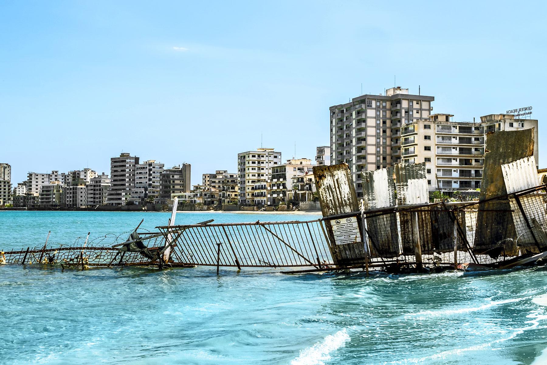 9.Ghost-Towns-Varosha-1