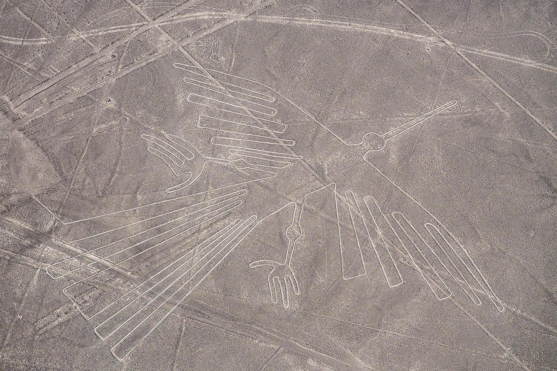 10_CreepyPeruTrujillo_NazcaLines_shutterstock_745634815_1