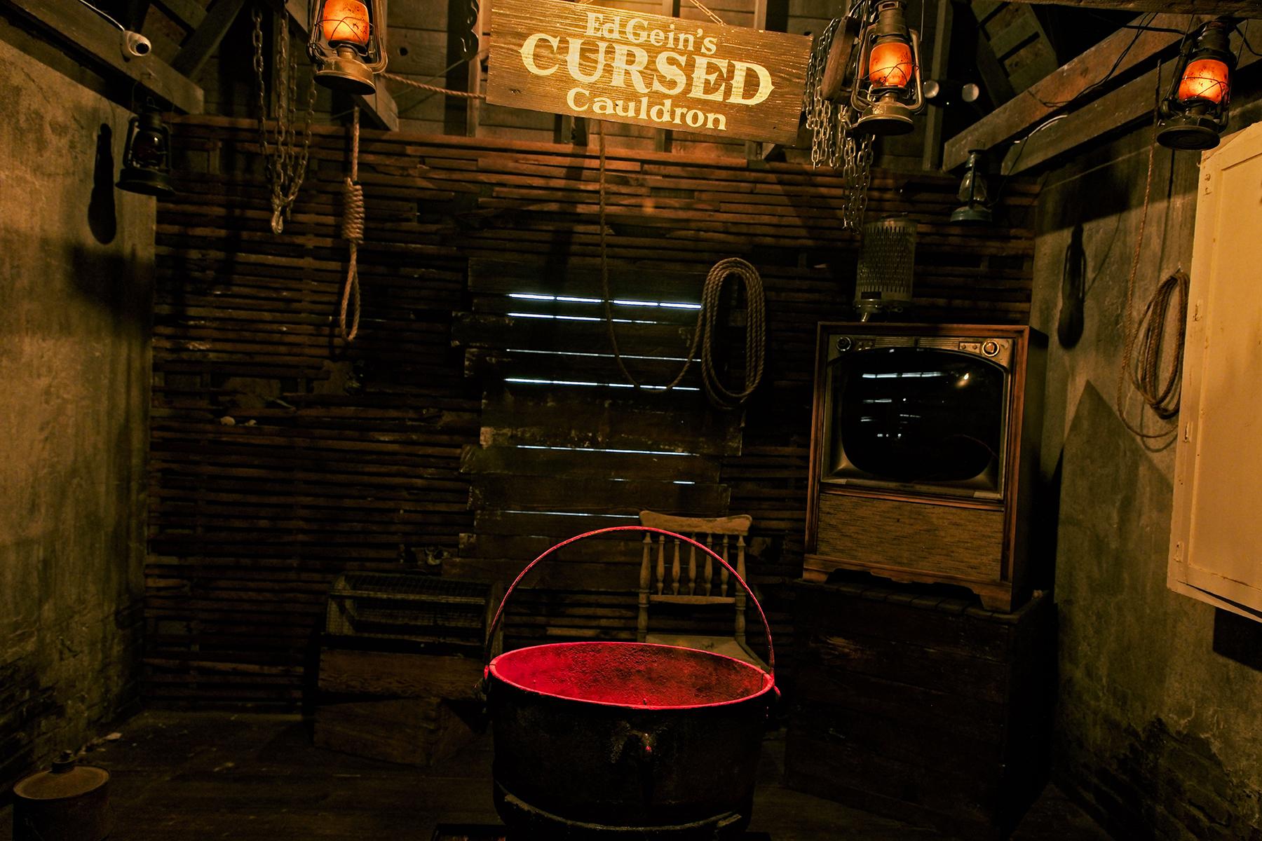 <a href='http://www.fodors.com/world/north-america/usa/nevada/las-vegas/experiences/news/the-10-weirdest-museums-in-las-vegas#'>From "The 10 Weirdest Museums in Las Vegas: Zak Bagans’ Haunted Museum"</a>