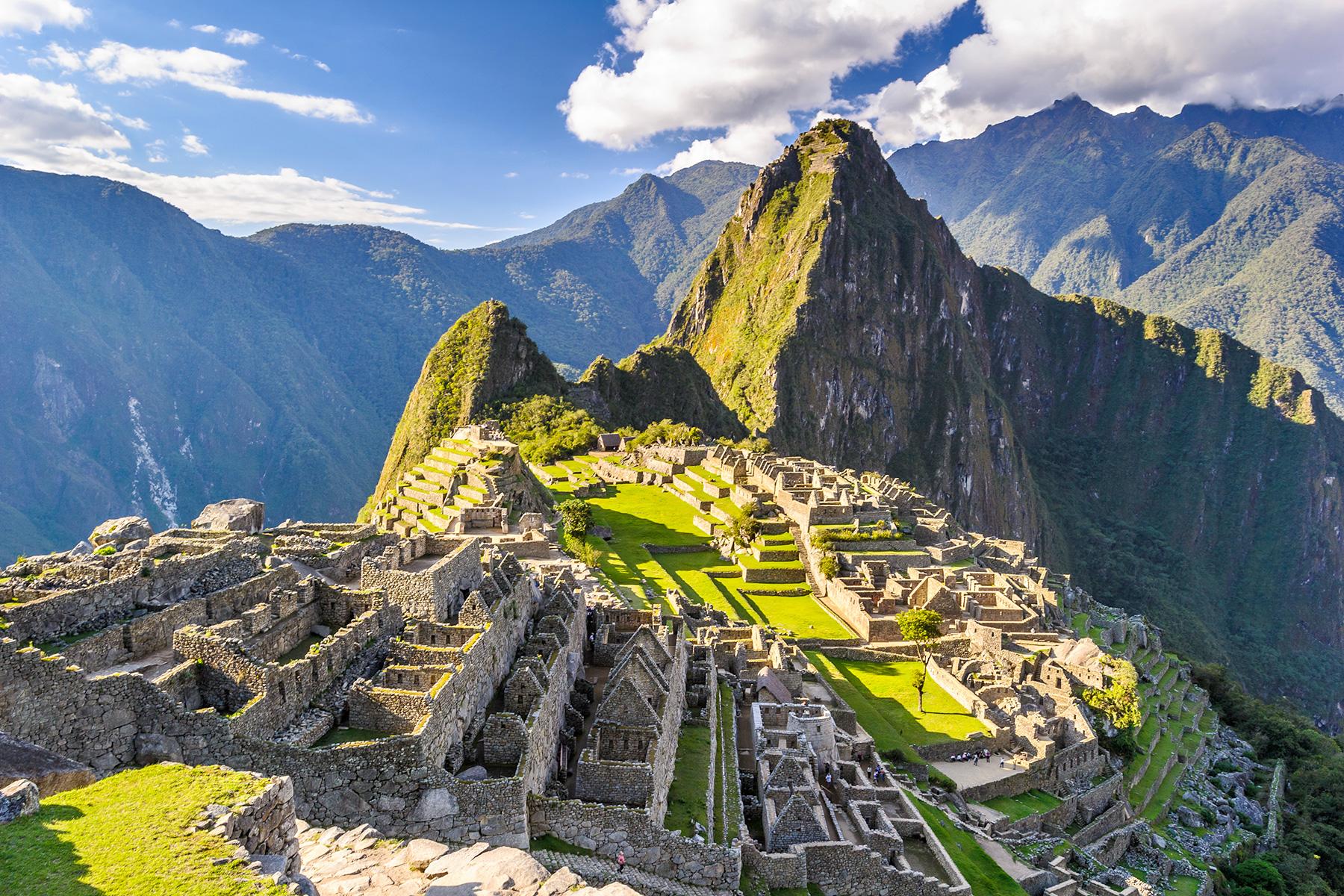 5_CreepyPeruTrujillo_MacchuPicchu_shutterstock_168497345_1