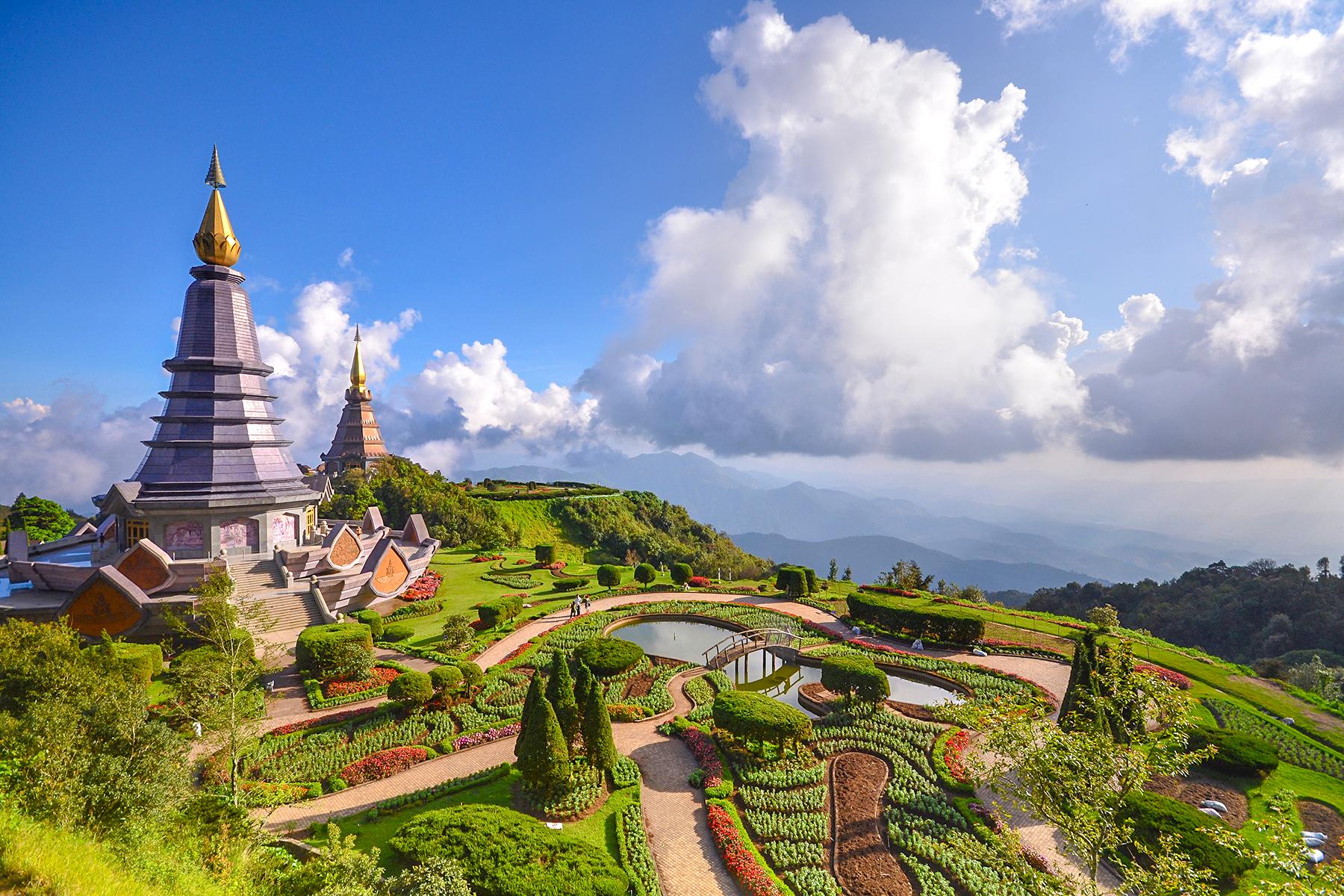 10_GoList_Asia_Chiang Rai_shutterstock_207357319