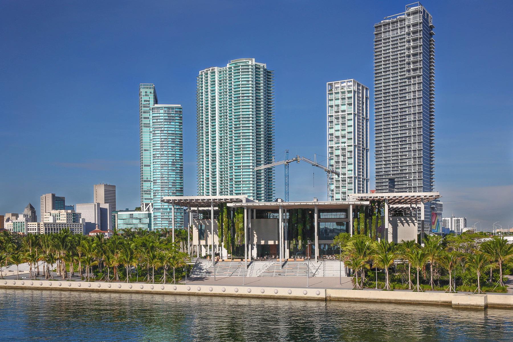 <a href='http://www.fodors.com/world/north-america/usa/florida/miami/experiences/news/miamis-12-most-instagrammable-locations#'>From "Miami's 12 Most Instagrammable Locations"</a>