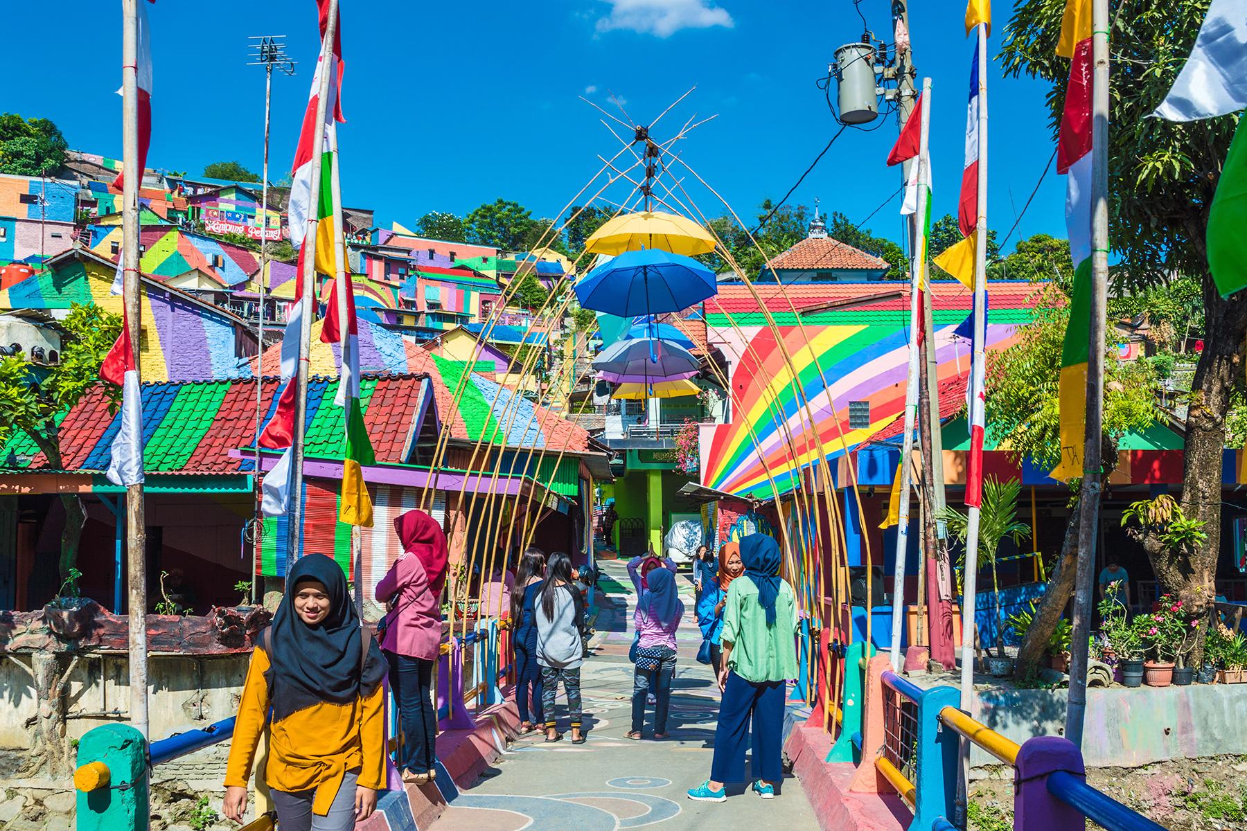 12_GoList_Asia_Java_shutterstock_1164403039