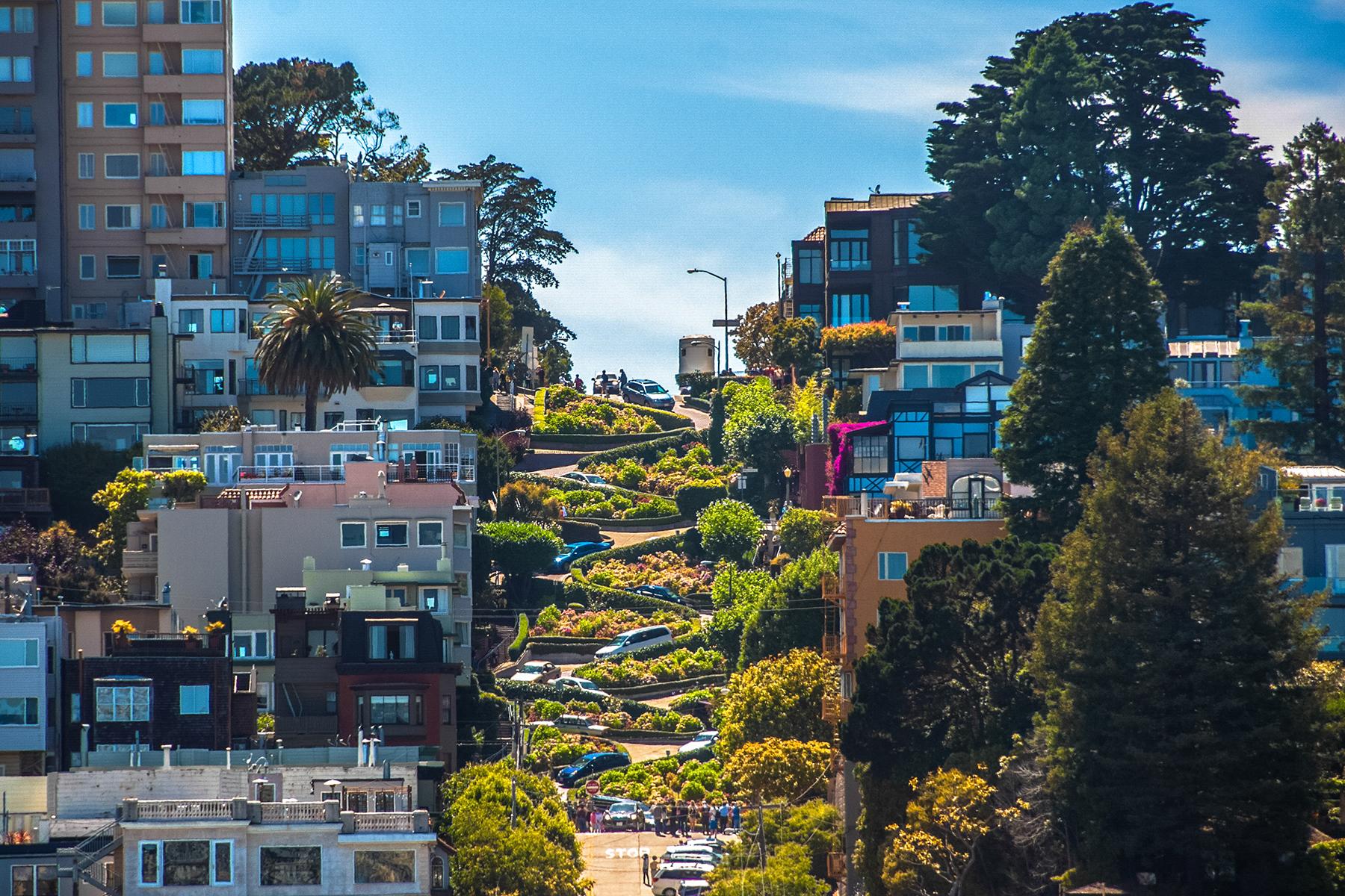 12_NorthBeachRussianHill_shutterstock_549914773