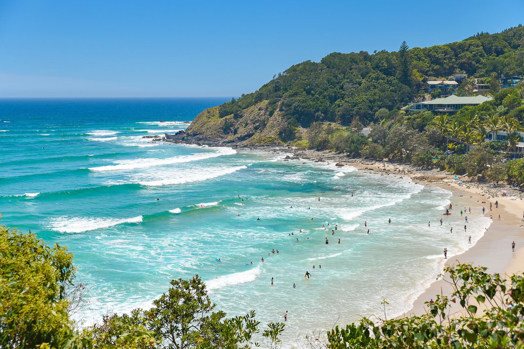 15_GoList_Australia_Byron Bay_shutterstock_745877515