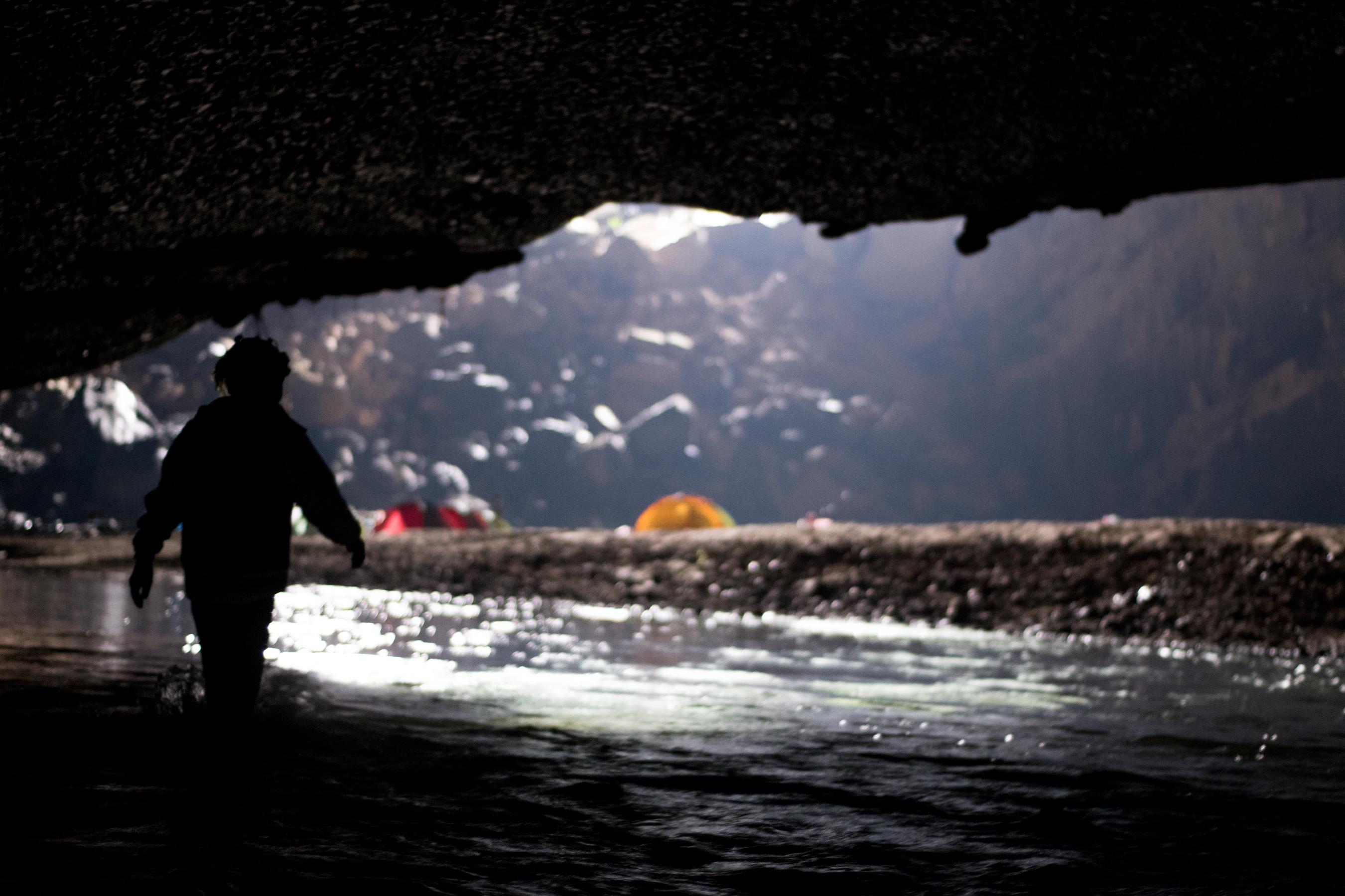 14_hangen_cave_inside