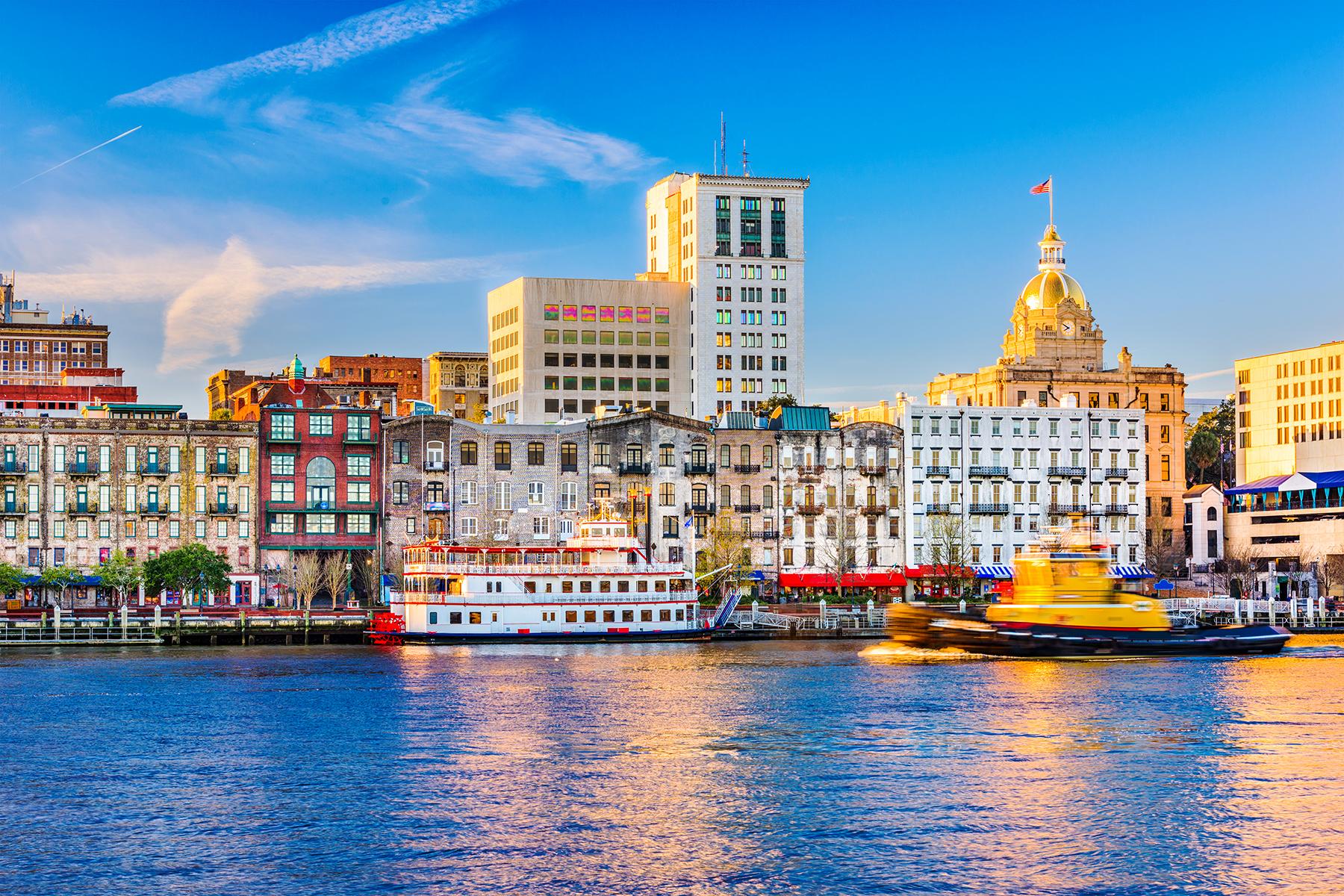 10_BestWarmWeatherTripsWithoutaPassport__Savannah_shutterstock_731077678