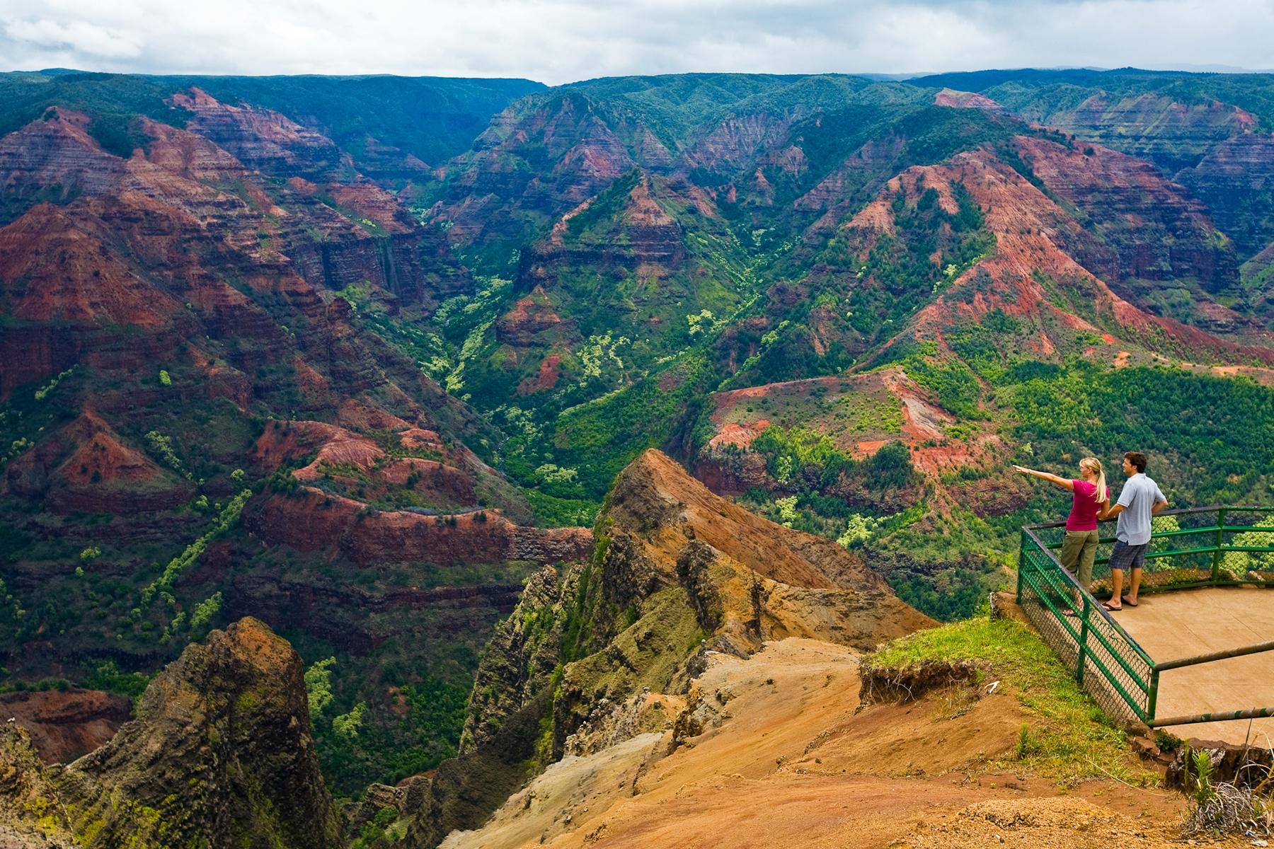 7 Catch the Views at Kauais Waimea Canyon