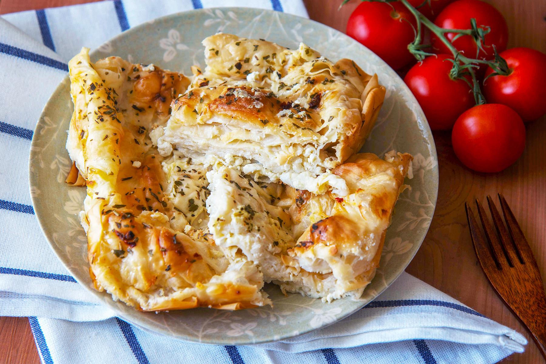 01_BulgarianBreakfast_Banitsa_shutterstock_1096419611