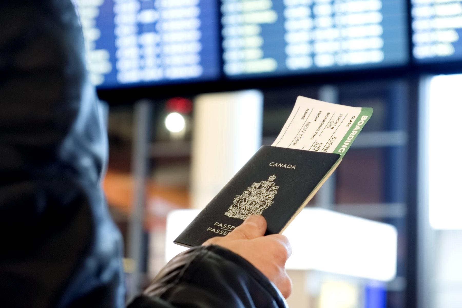 03_REPUB_Costa_Rica_Passport_shutterstock_1035296389