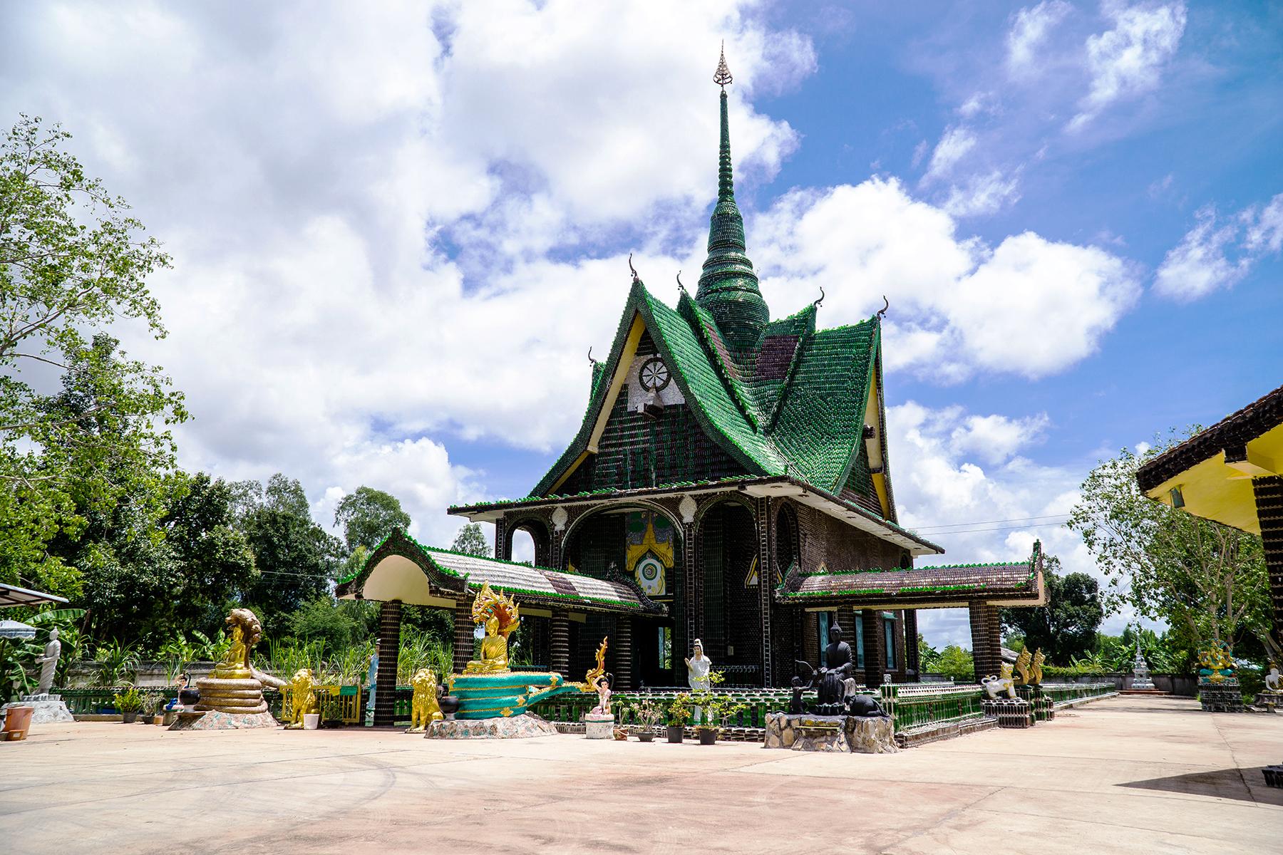 08_BestTemplesandRuinsinThailand__WatLanKuad_shutterstock_669190102