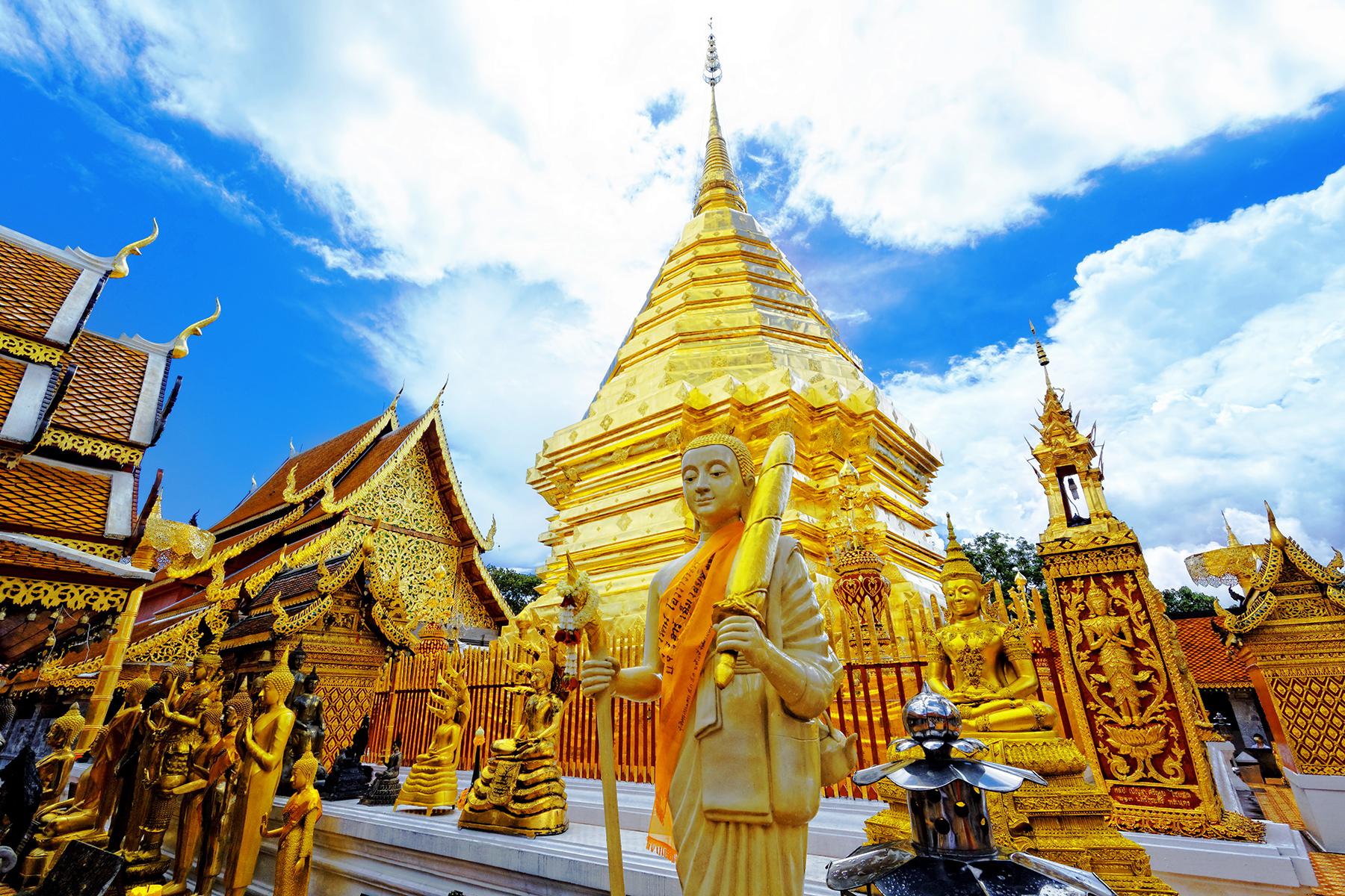 09_BestTemplesandRuinsinThailand__DoiSuthep_shutterstock_168736265
