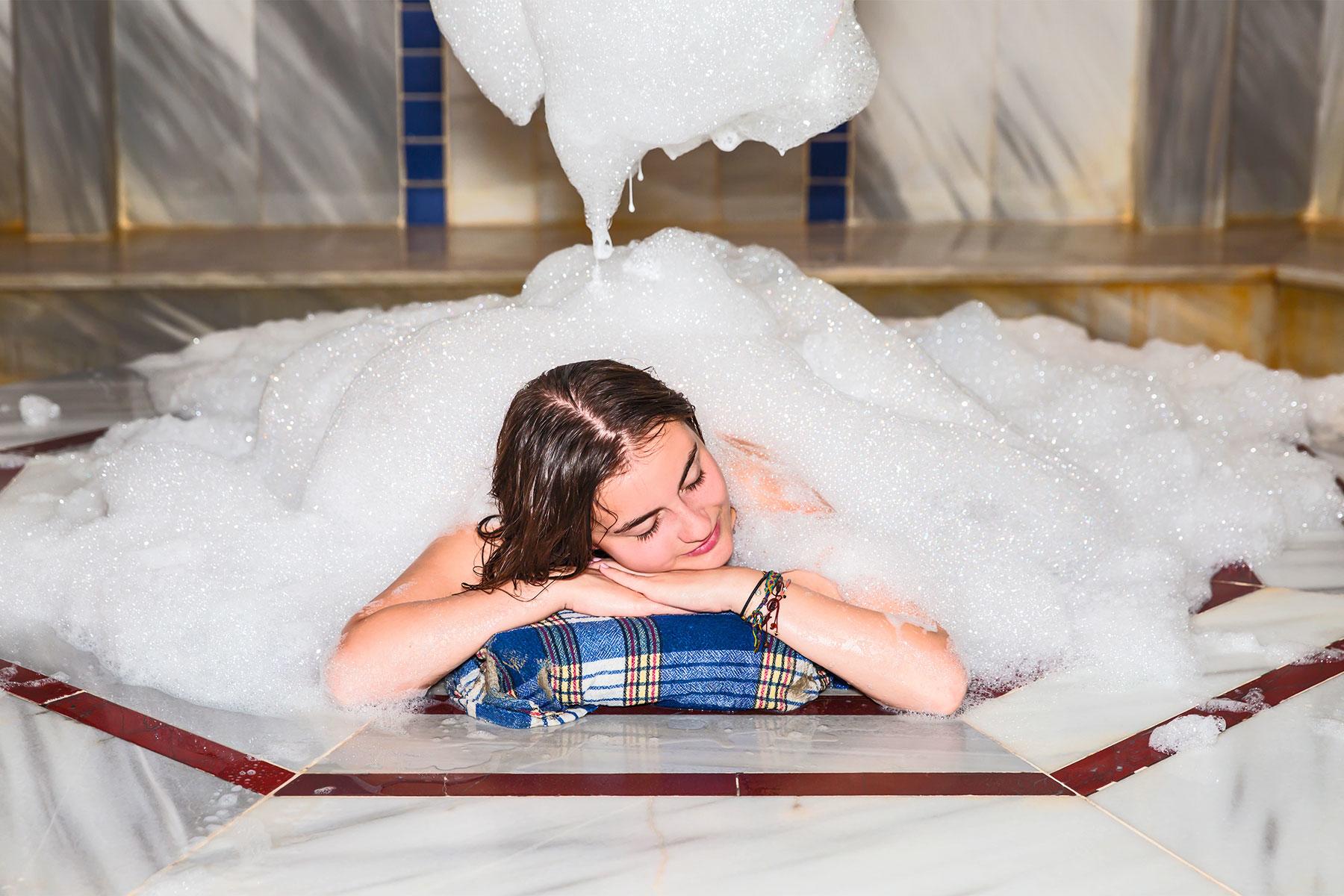 09_Turkish_Hammam_Bubbles_shutterstock_309060437