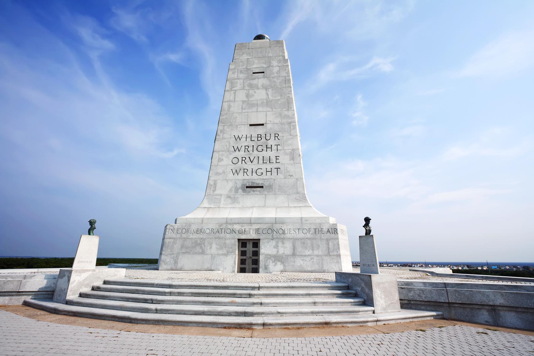 12_10AllAmericanLandmarks__WrightBrothersNationalMemorial_shutterstock_59555440
