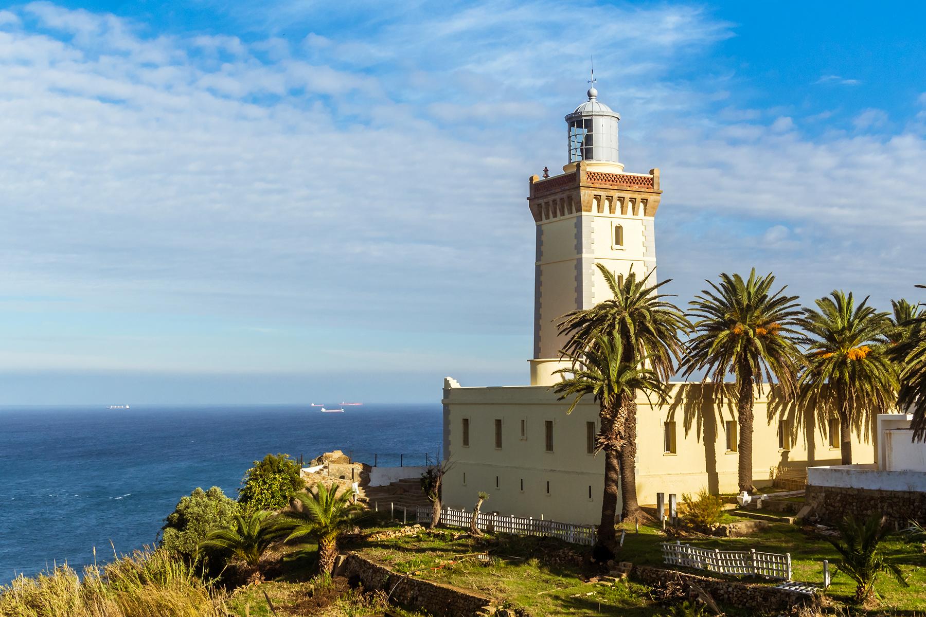 3_MoroccoArchitecure_CapSpartelLighthouse_shutterstock_404908147