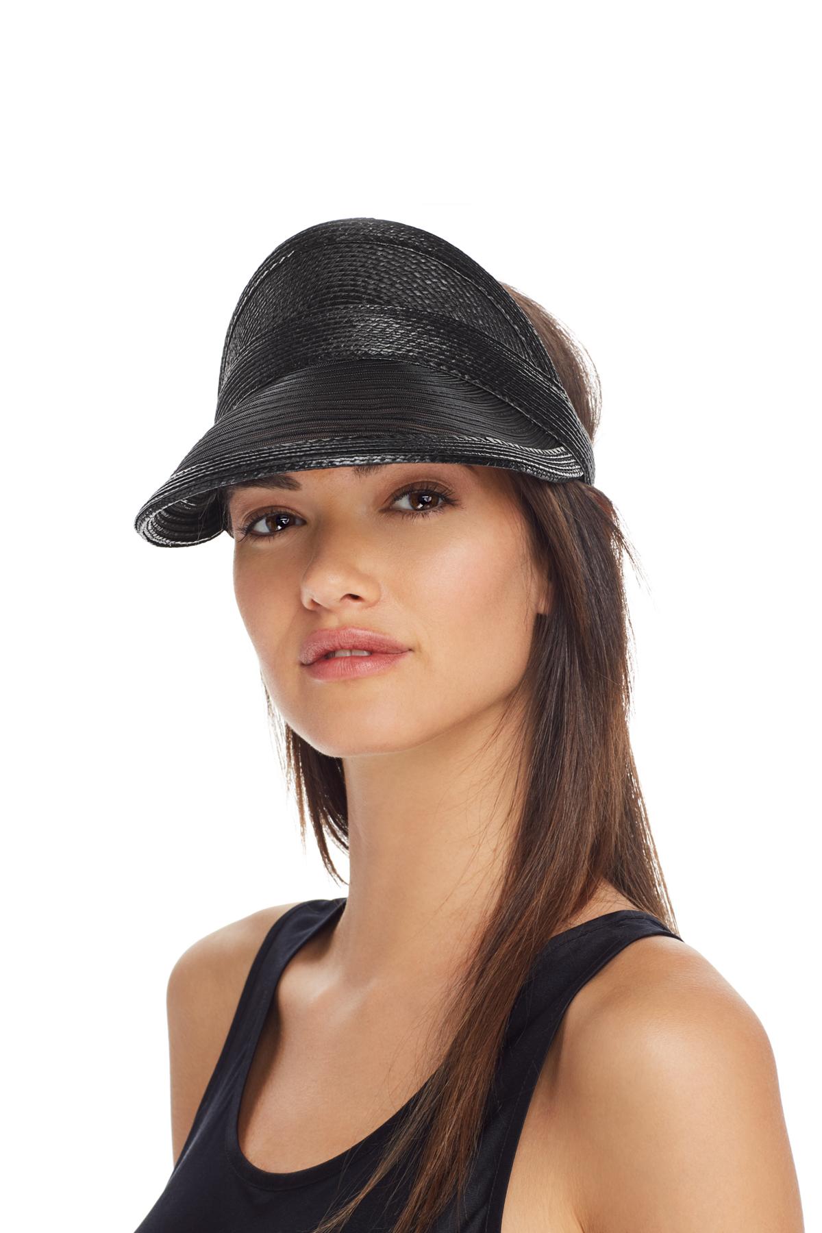01_Granny'sVisor__EugeniaKim1.) 10198247