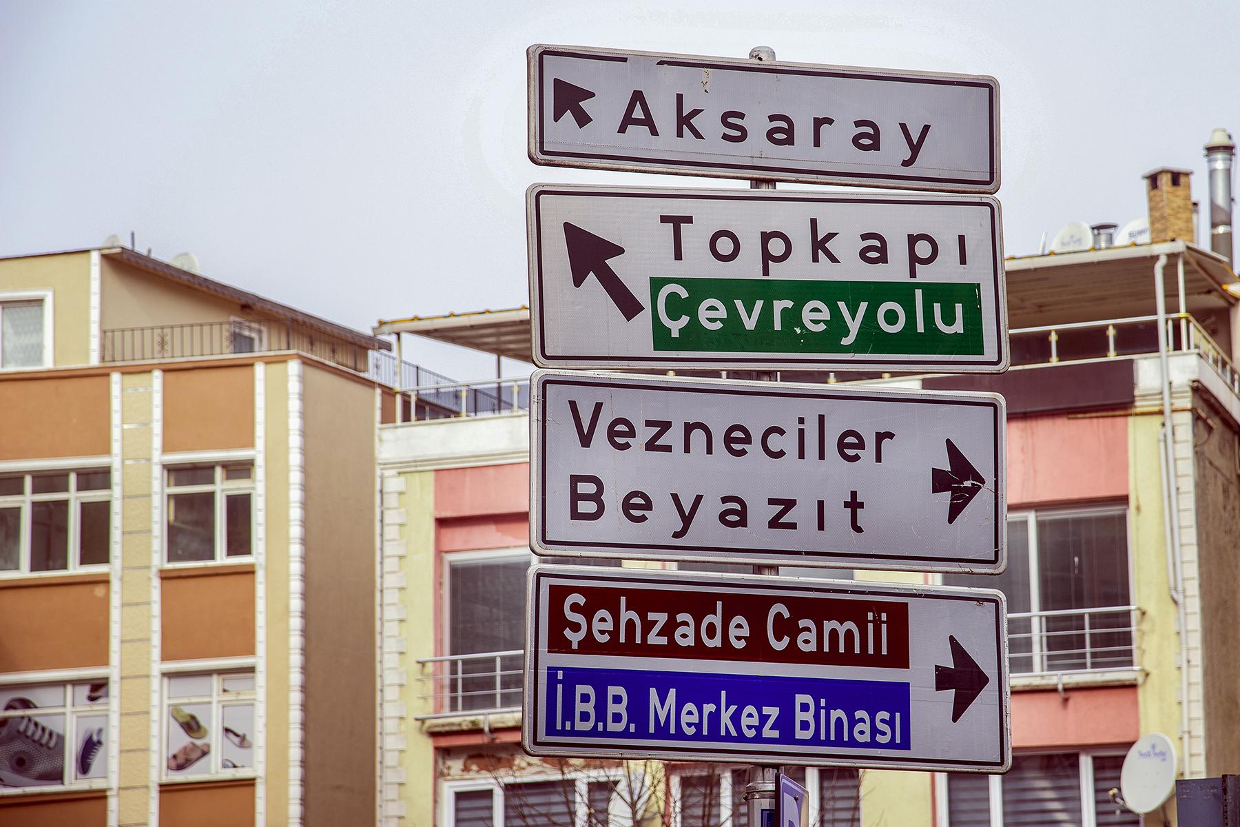 02_10ThingsyouneedtoknowbeforeyougotoTurkey__There'saphraseforeverything_dreamstime_xxl_112420996