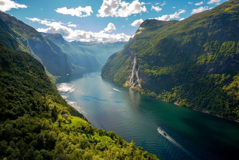 <a href='http://www.fodors.com/world/europe/norway/experiences/news/6-epic-stops-on-an-incredible-viking-ocean-cruise-through-coastal-norway#'>From "6 Epic Stops on an Incredible Viking Ocean Cruise Through Coastal Norway: Geiranger"</a>