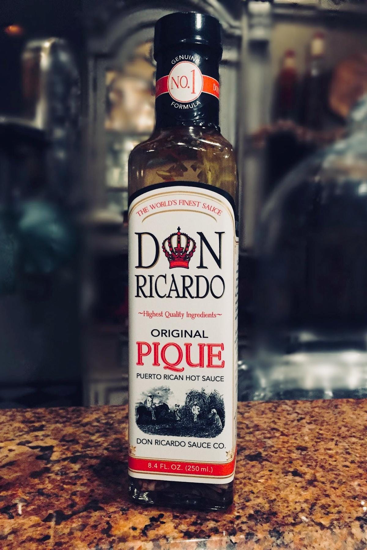 06_10ThingsToBuyInPuertoRico__PiqueHotSauce_244785C4-4A7C-47FF-BC15-A36947EC67D5 (1)