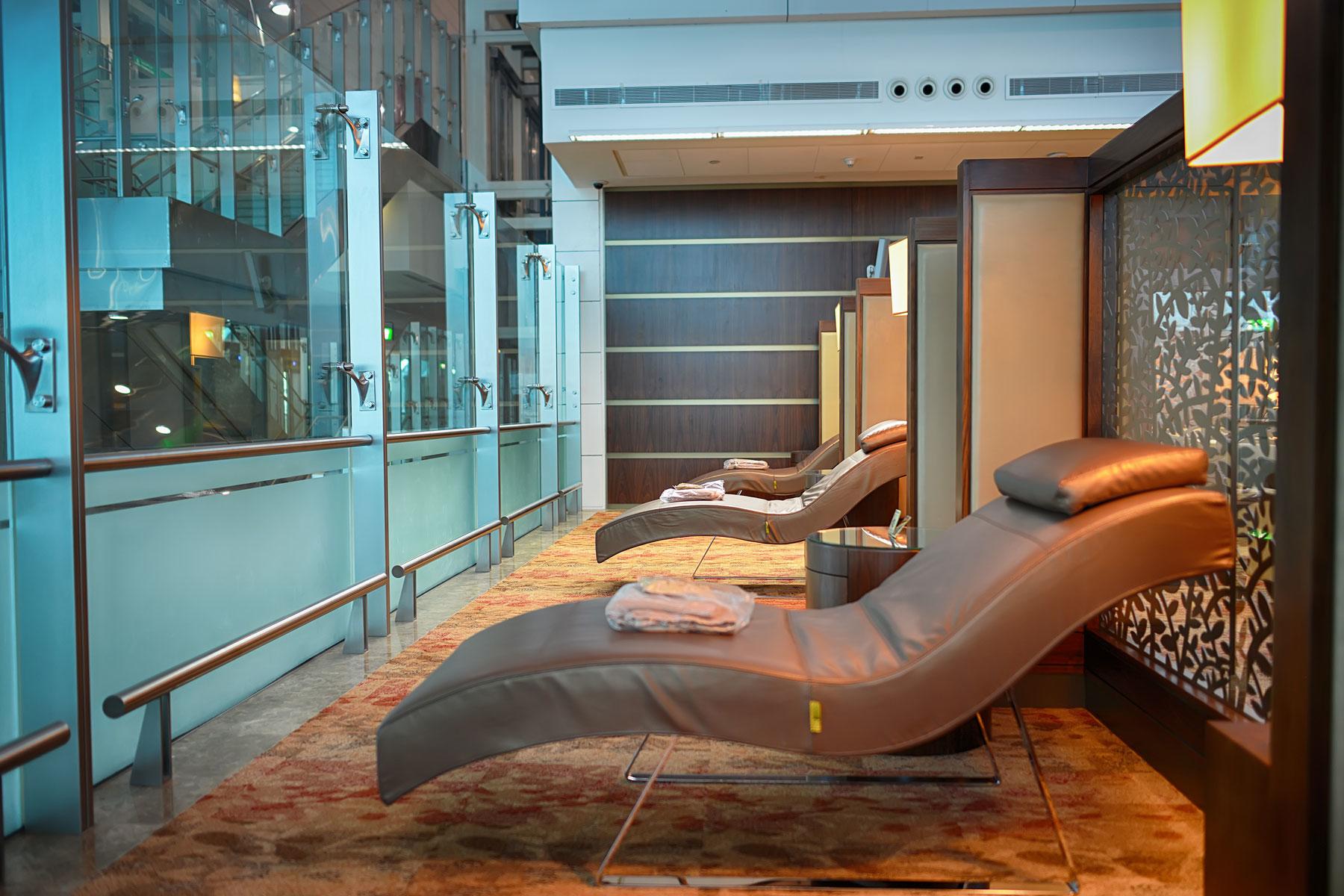 Emirates Lounge, Dubai International Airport