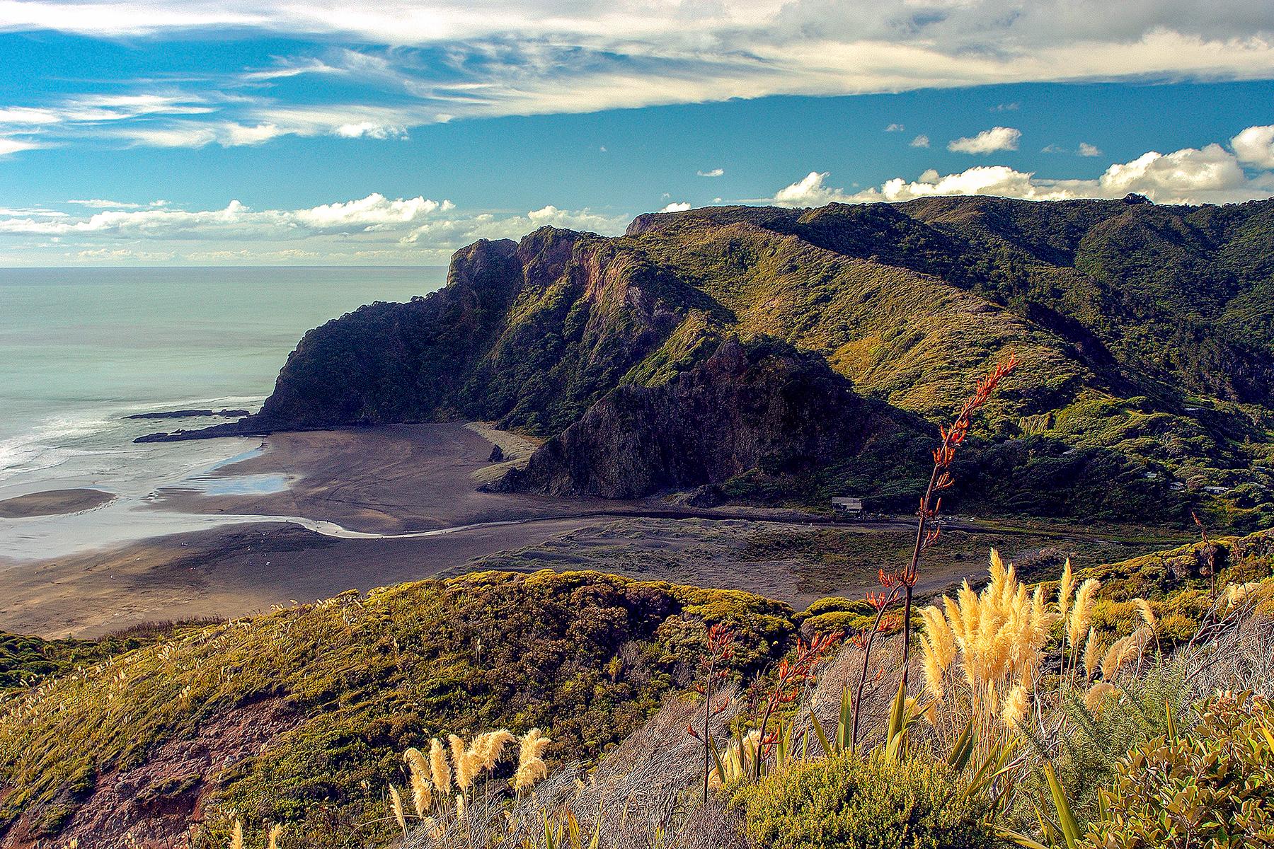 03_BestBeachesNewZealand__KareKareBeach_Karekare Beach-Credit_Scott Venning
