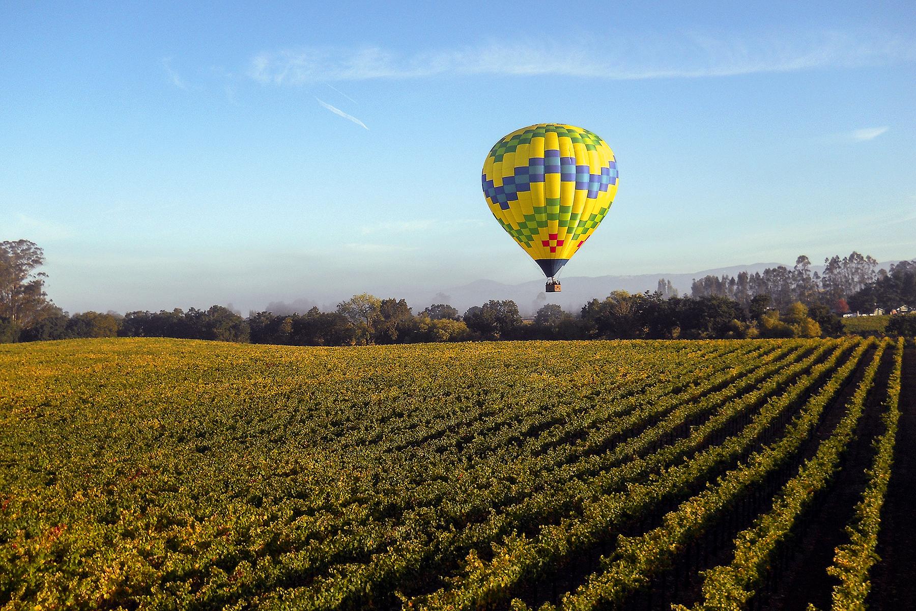 03_UltimateNapaandSonoma__TakeontheSkiesNapaValley_ballooning_Sonoma_County_023